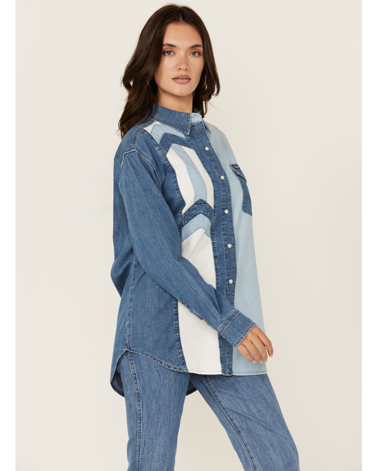 Wrangler Retro Women's Color Block Denim Long Sleeve Snap Western Shirt