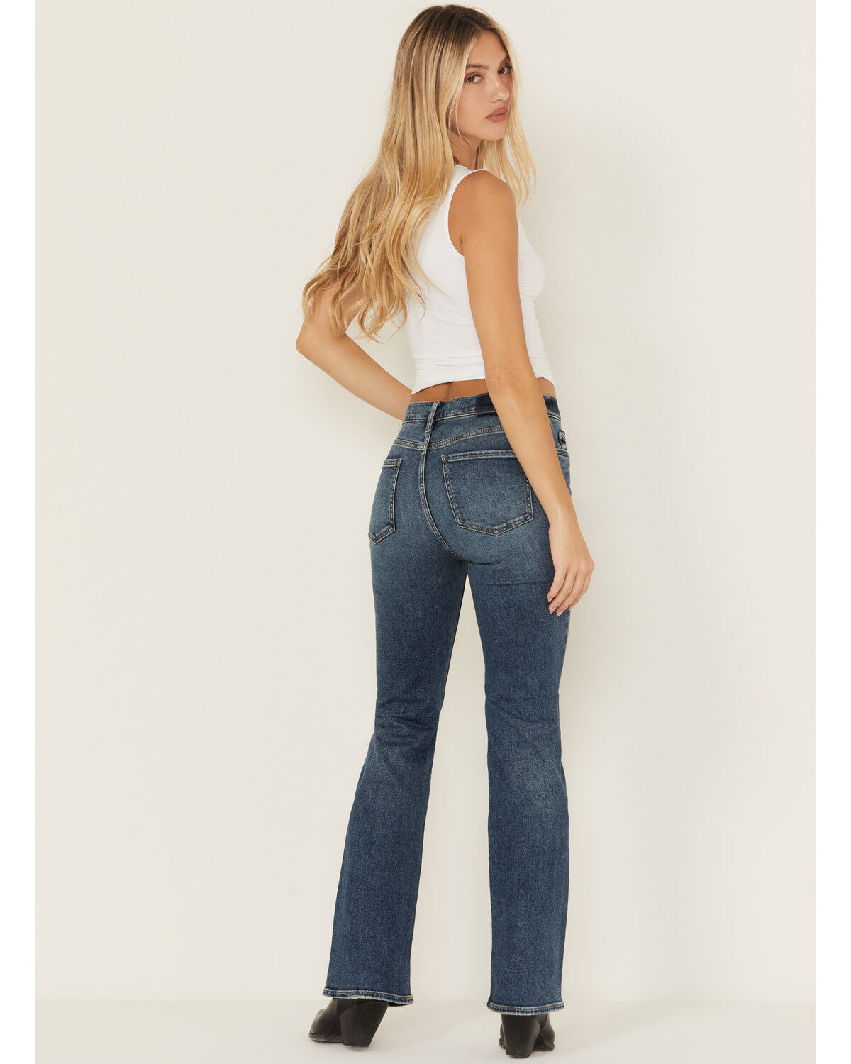 Daze Women's Perfection Dark Wash Mid Rise Stretch Denim Jeans