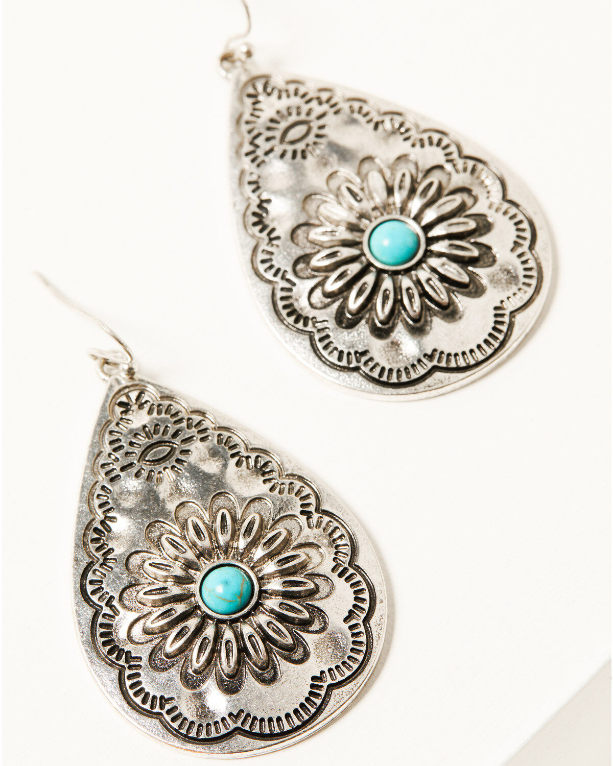 Shyanne Women's Classic Metal Teardrop Earrings