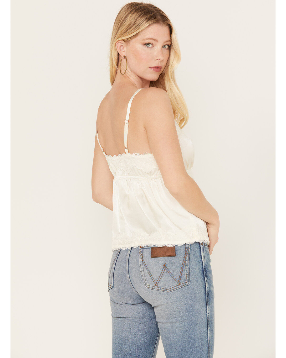 Shyanne Women's Button Front Lace Trimmed Tank Top