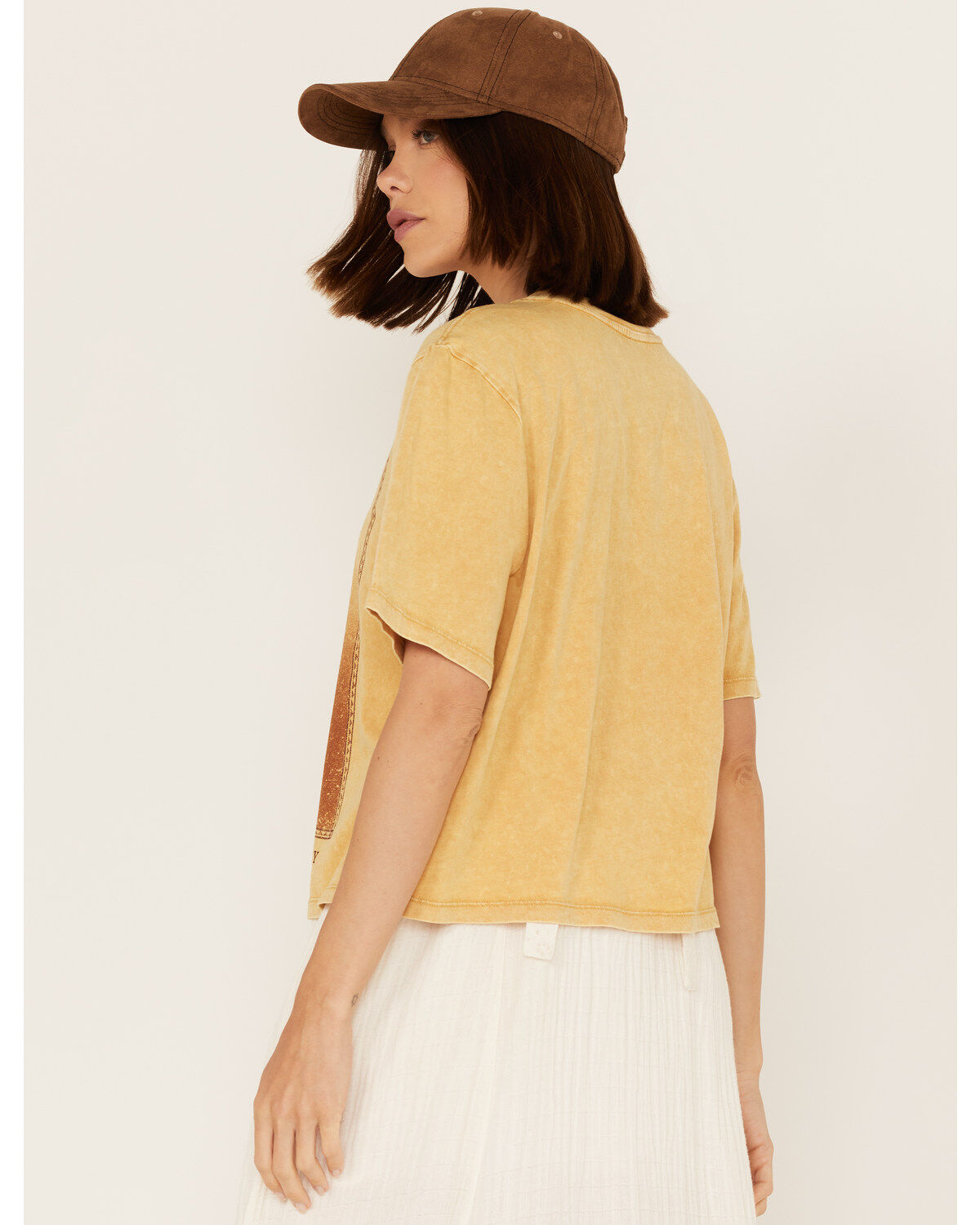 Cleo + Wolf Women's Nature Is Therapy Graphic Tee