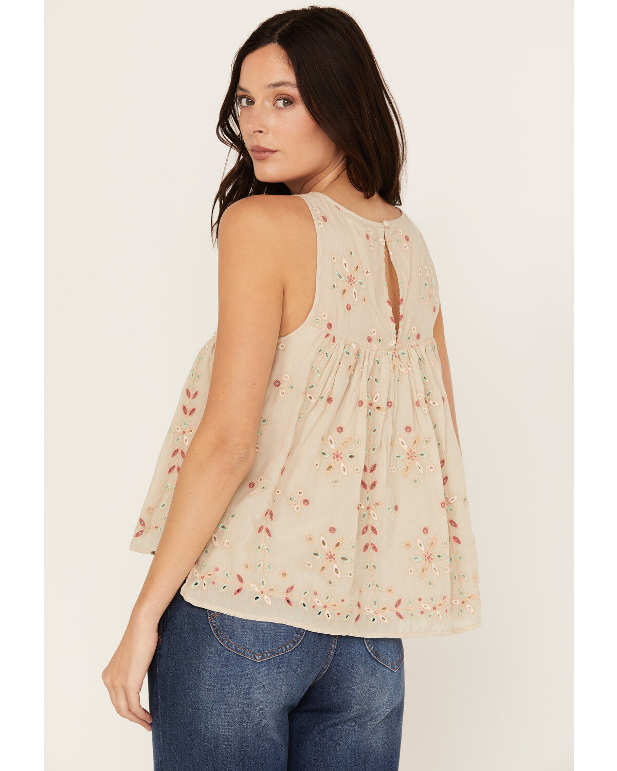 Cleo + Wolf Women's Embroidered Halter Top