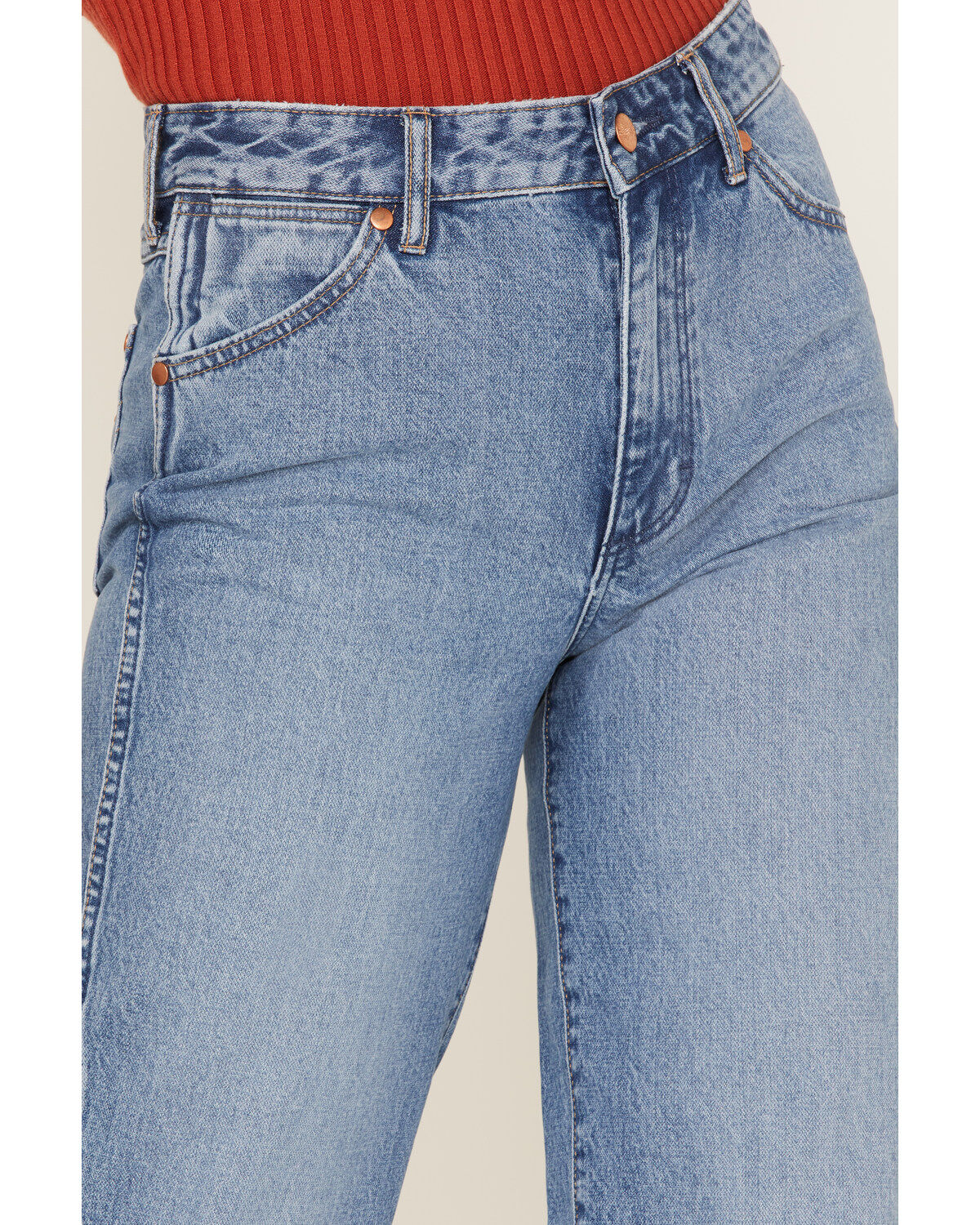 Wrangler Women's Light Wash Bonnie Loose Flare Wide Jeans