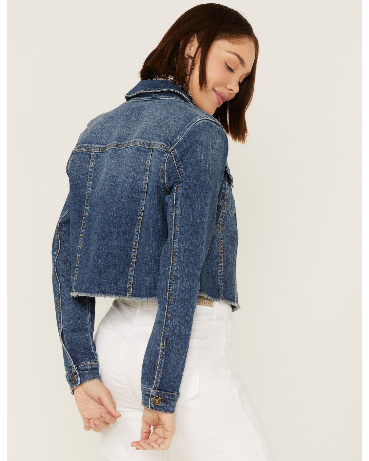 Shyanne Women's Medium Dark Wash Cropped Fray Denim Jacket