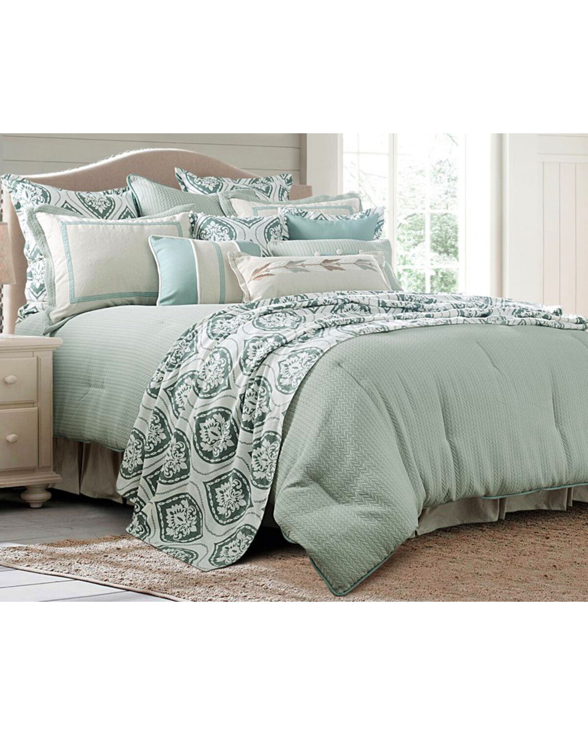 HiEnd Accents 4 Piece Belmont Comforter Set - Super Queen