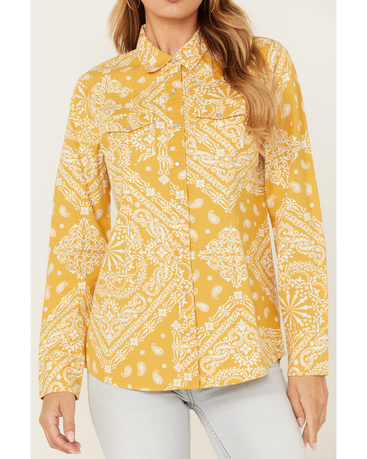 Cotton & Rye Women's Bandana Print Long Sleeve Pearl Snap Western Shirt