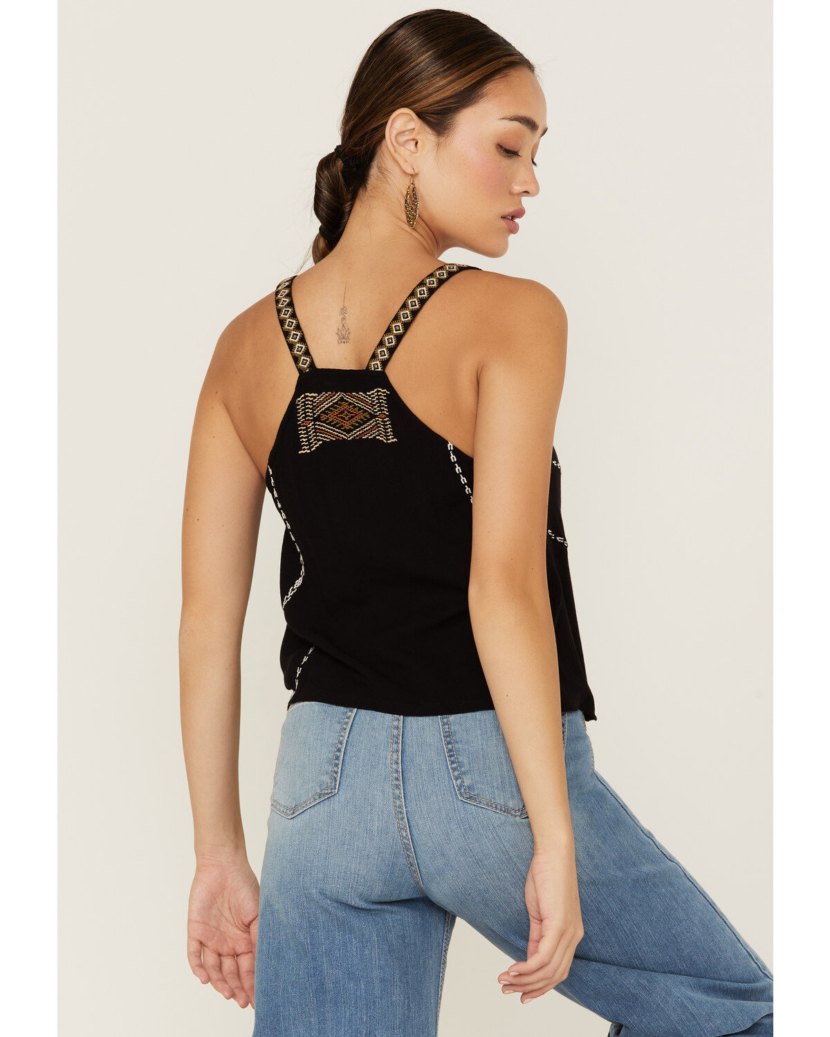 Shyanne Women's Southwestern Embroidered V-Neck Cami