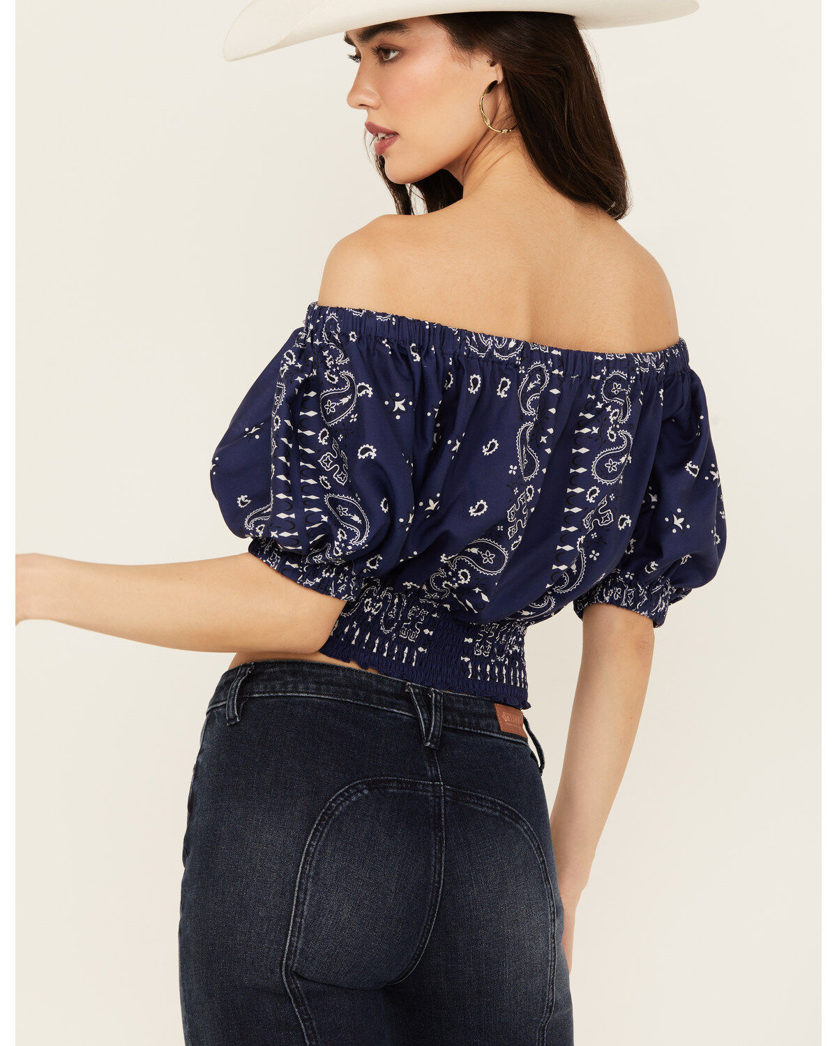 Beyond The Radar Women's Bandana Print Cropped Top