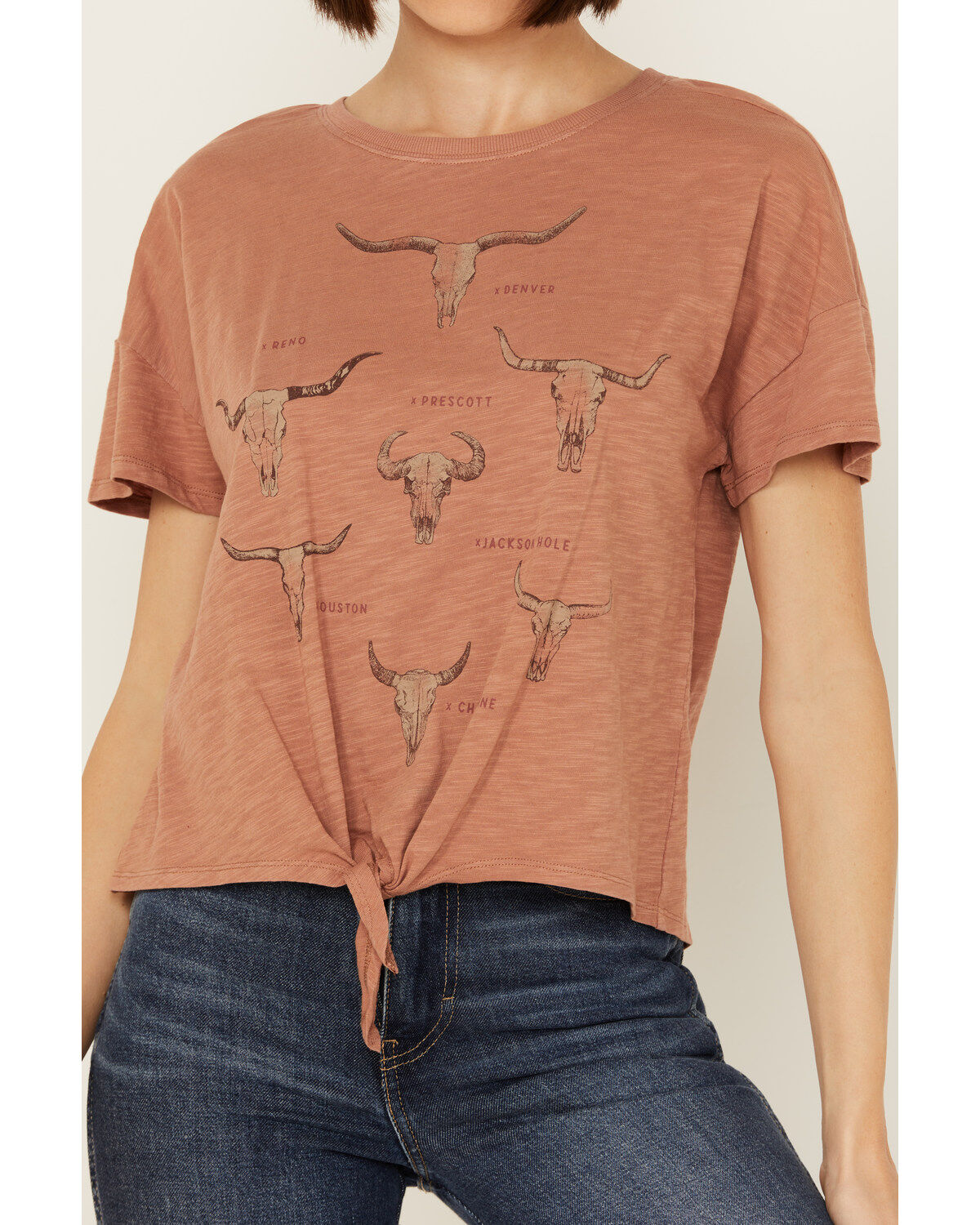 Shyanne Women's Steer Head Tie Front Short Sleeve Graphic Tee