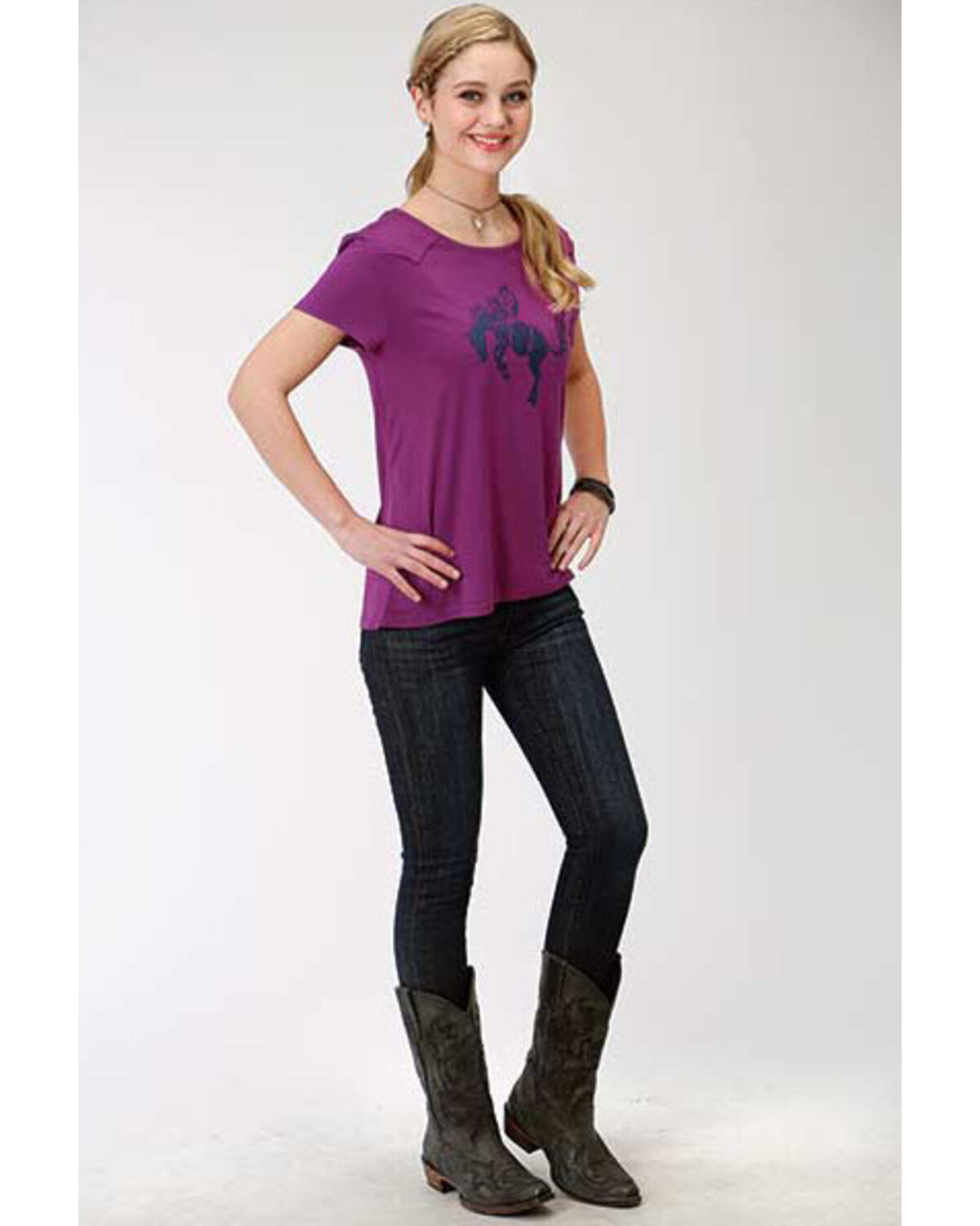 Roper Women's Bucking Bronco Graphic Short Sleeve Tee
