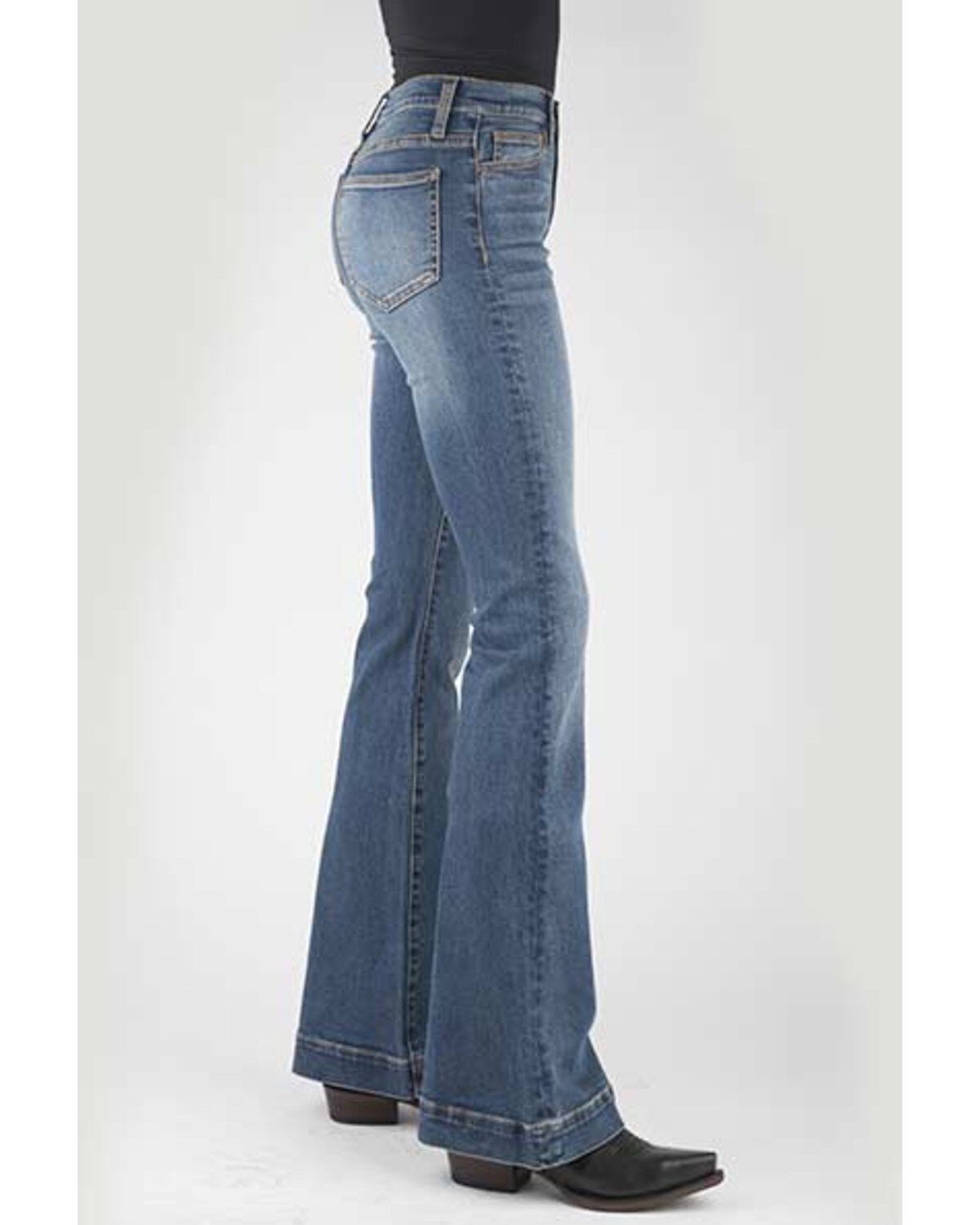 Stetson Women's 921 Light Wash High Rise Plain Pocket Flare Jean