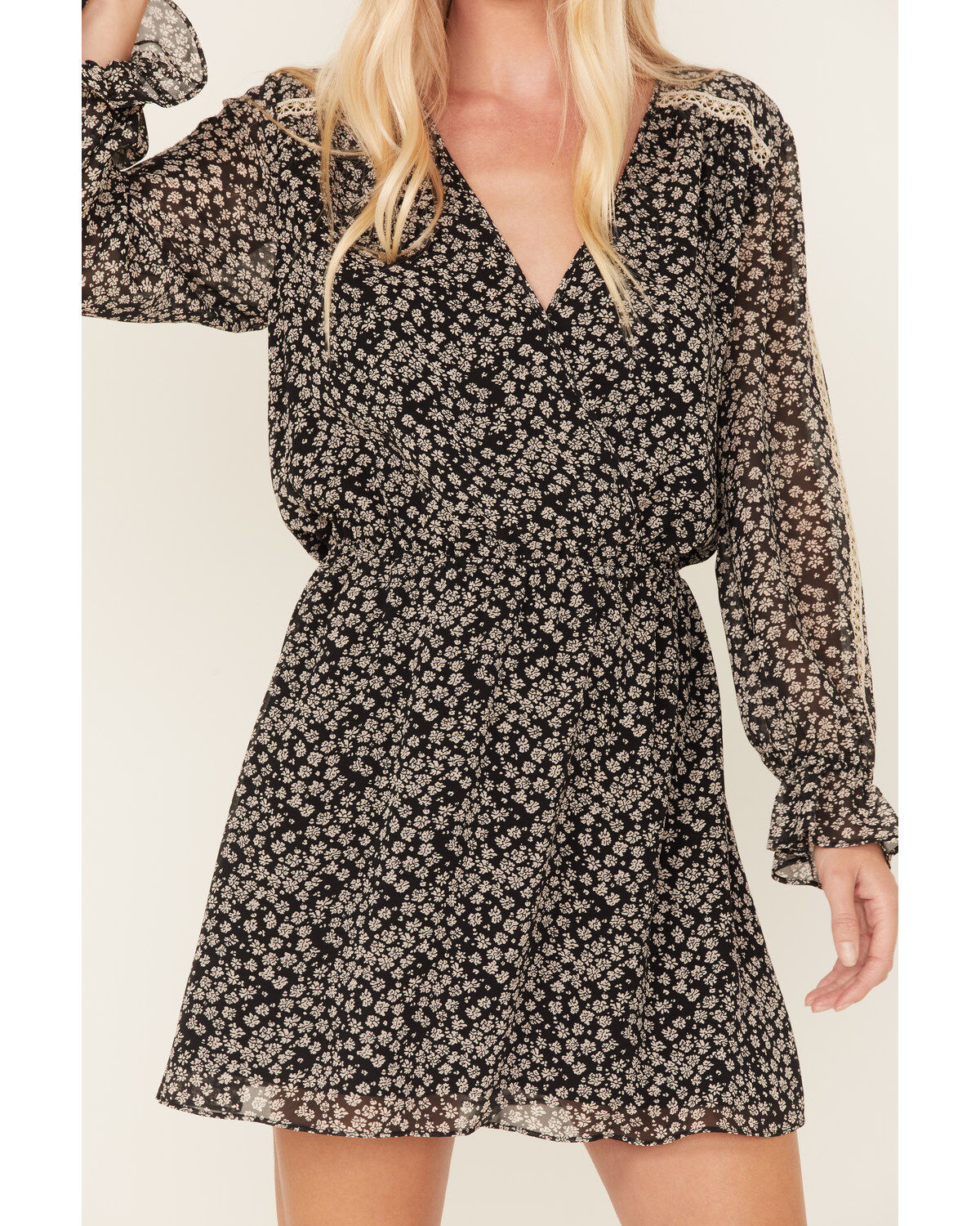 Beyond The Radar Women's Floral Print Long Sleeve Mini Dress