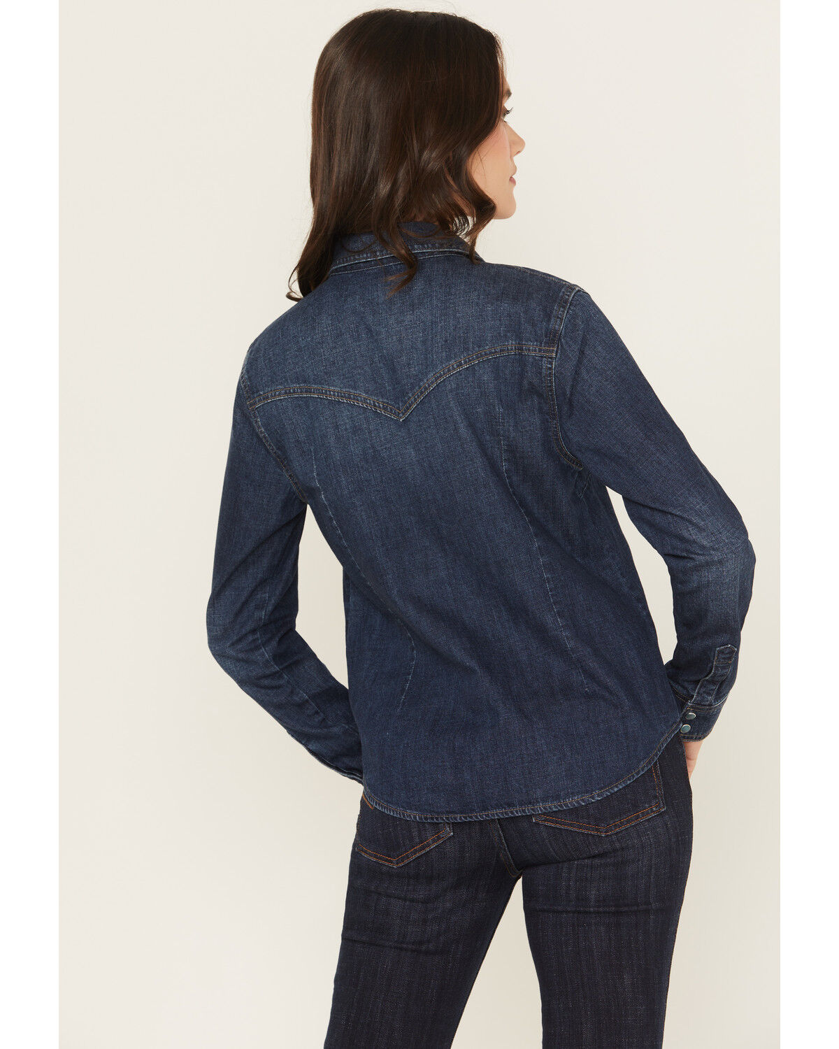 Idyllwind Women's Abbott Dark Wash Chambray Long Sleeve Snap Western Shirt