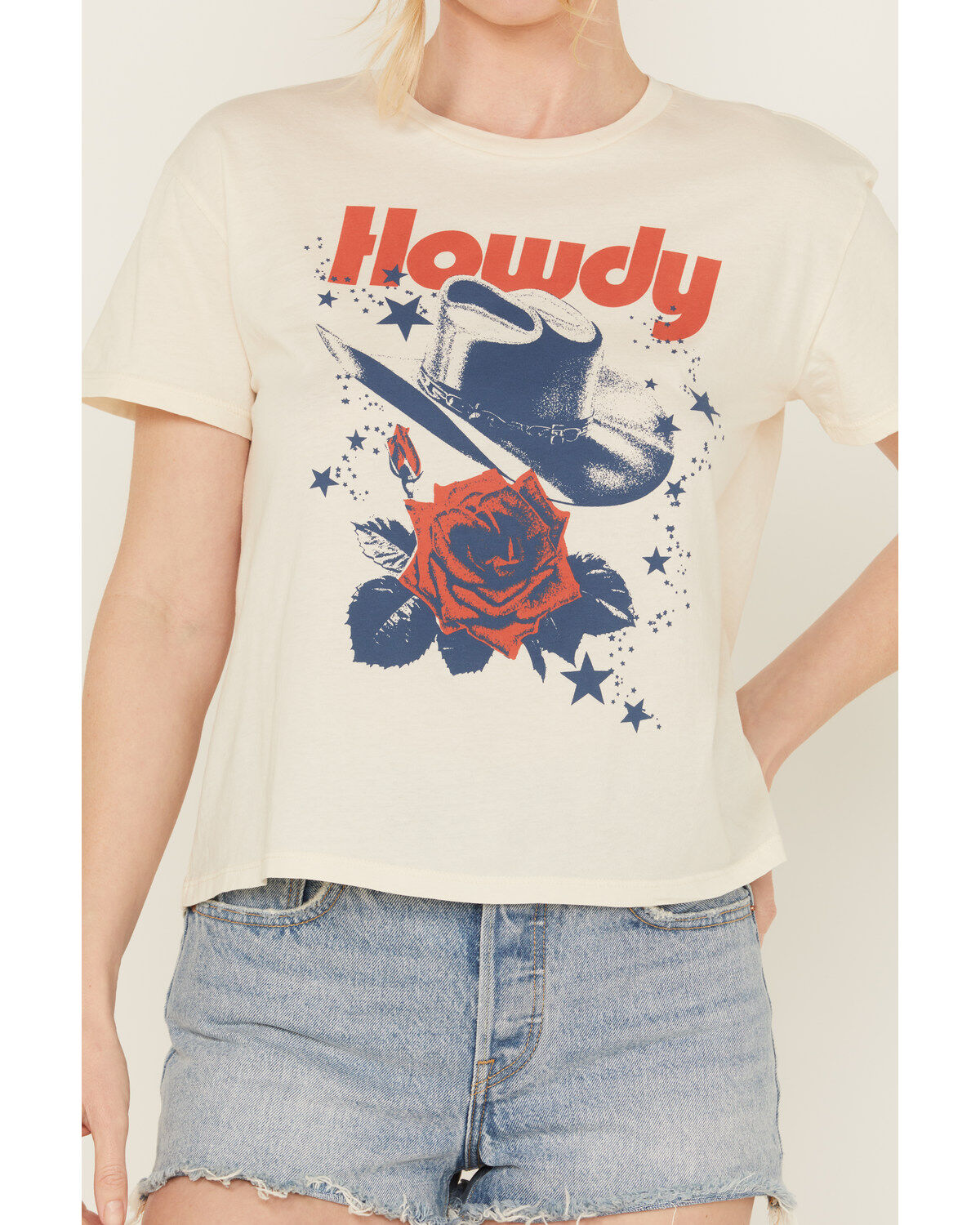 Girl Dangerous Women's Howdy Hat Short Sleeve Graphic Tee