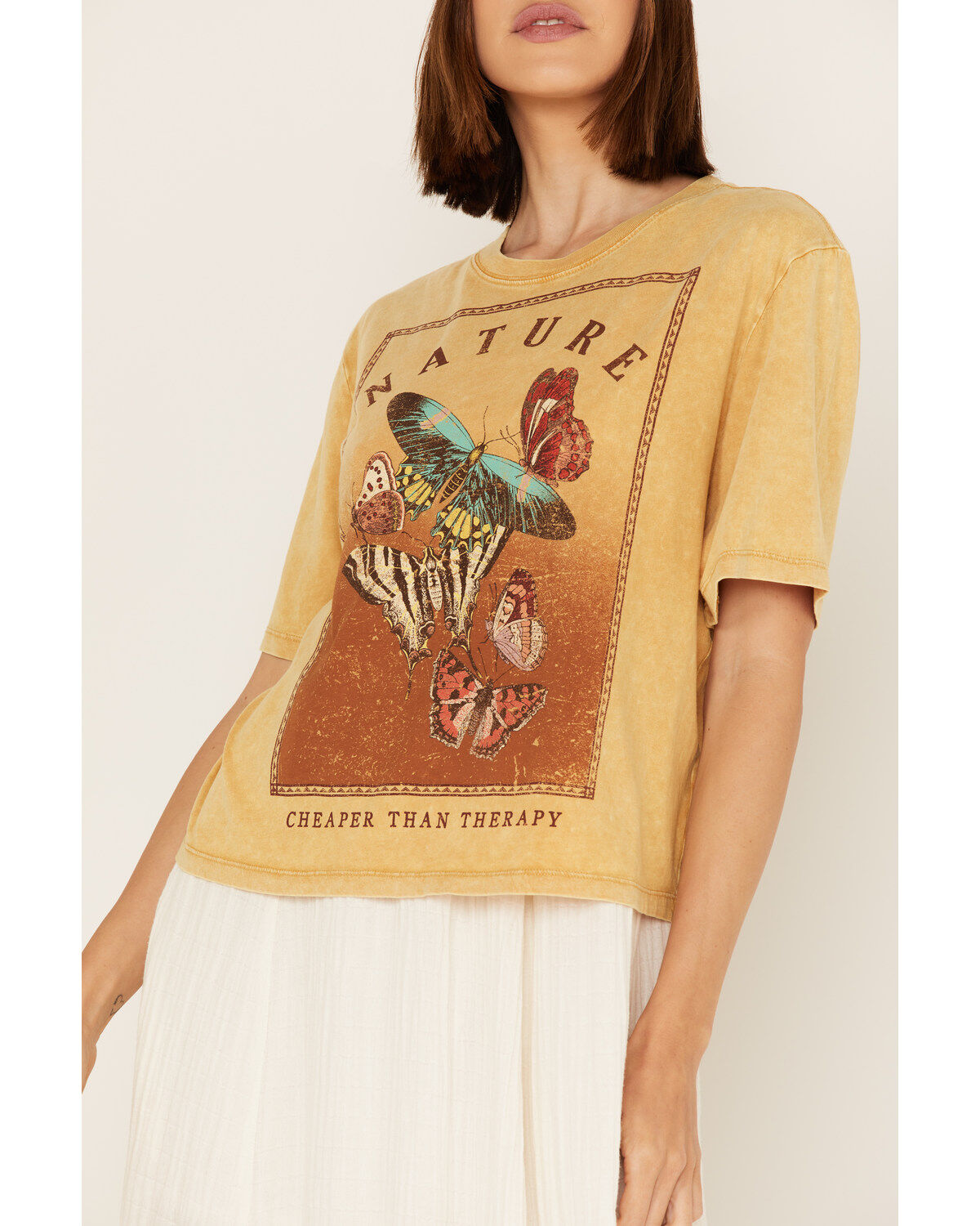 Cleo + Wolf Women's Nature Is Therapy Graphic Tee