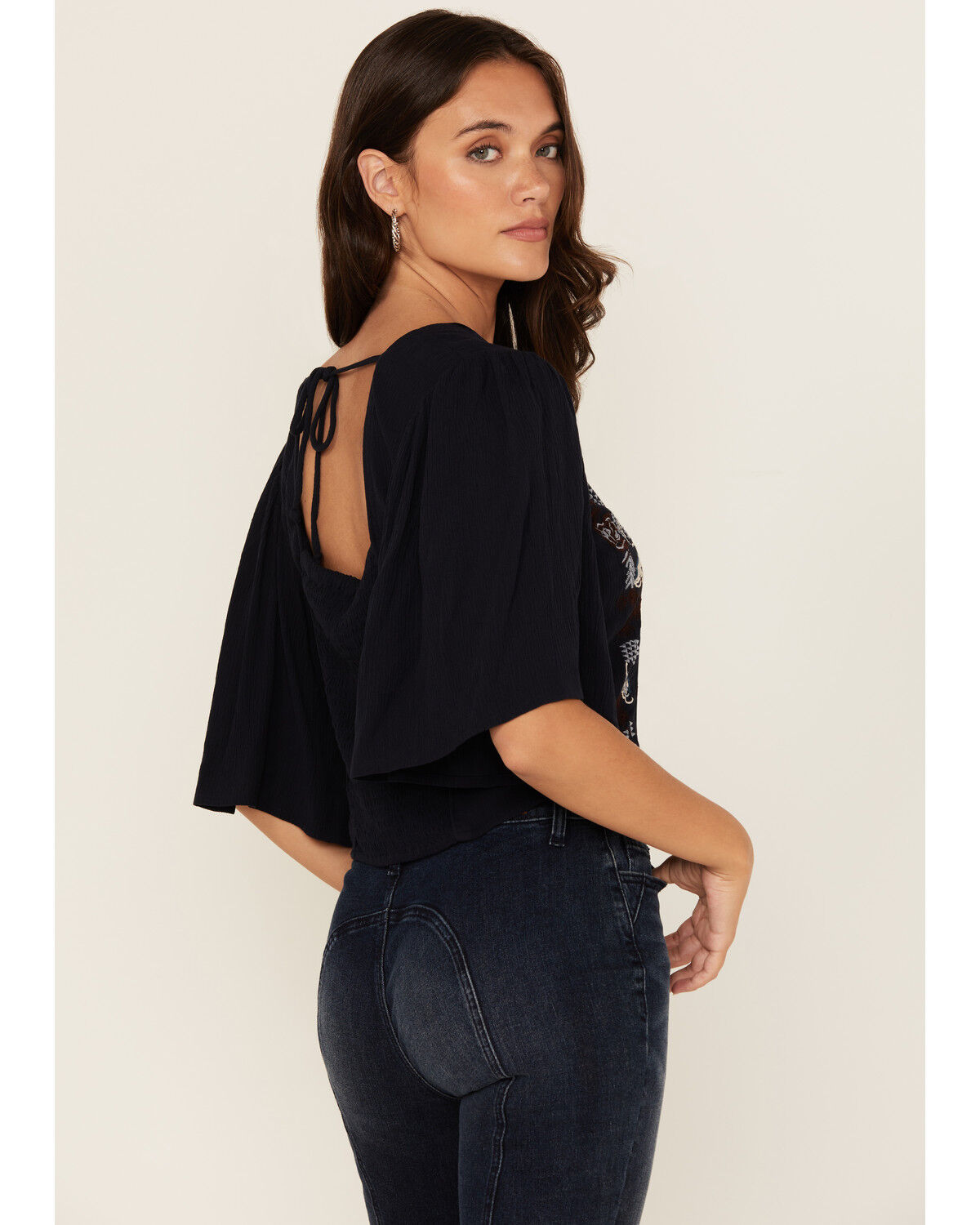 Shyanne Women's Embroidered Short Sleeve Cropped Blouse