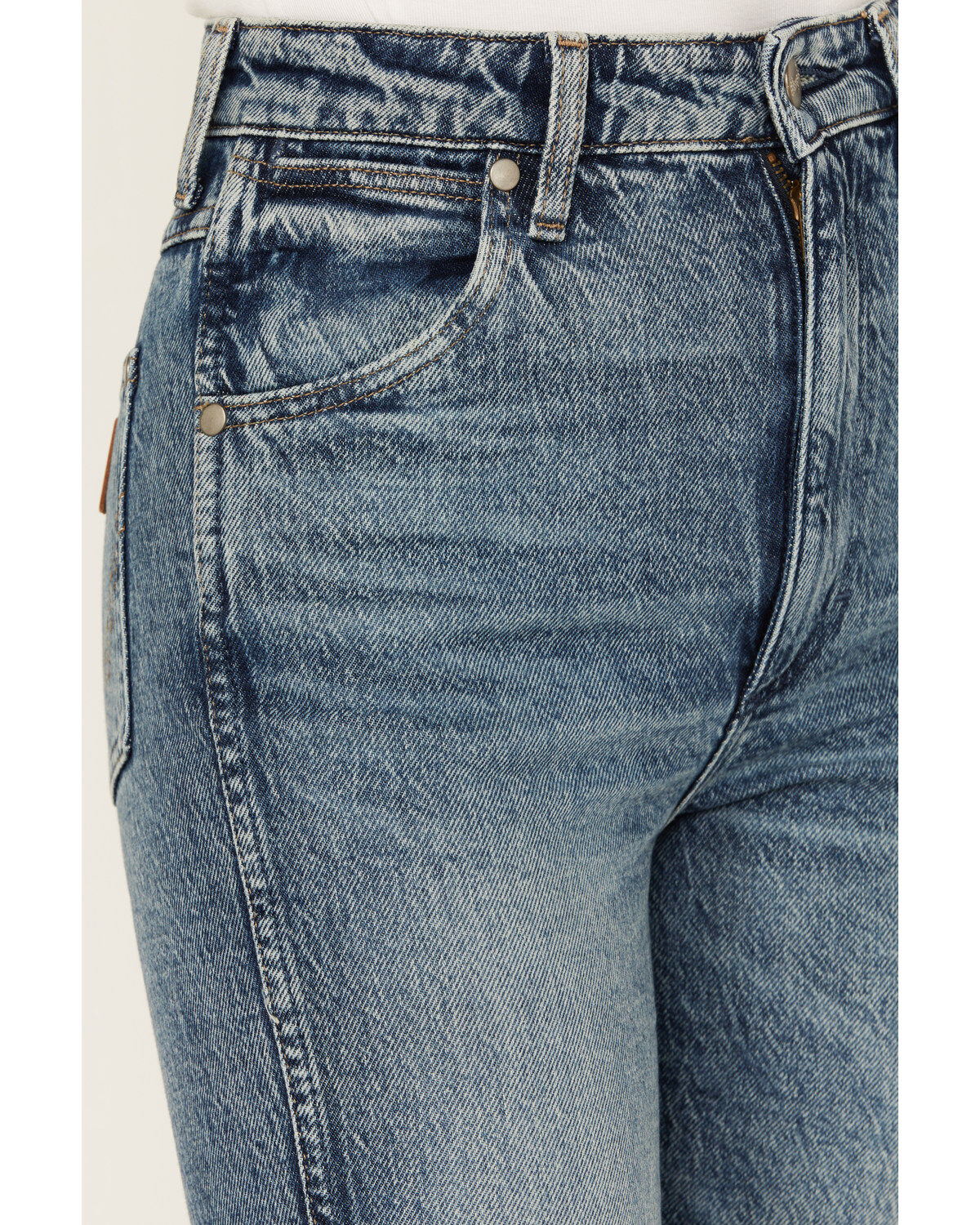 Wrangler Women's Walker Medium Wash High Rise Stretch Slim Leg Jeans