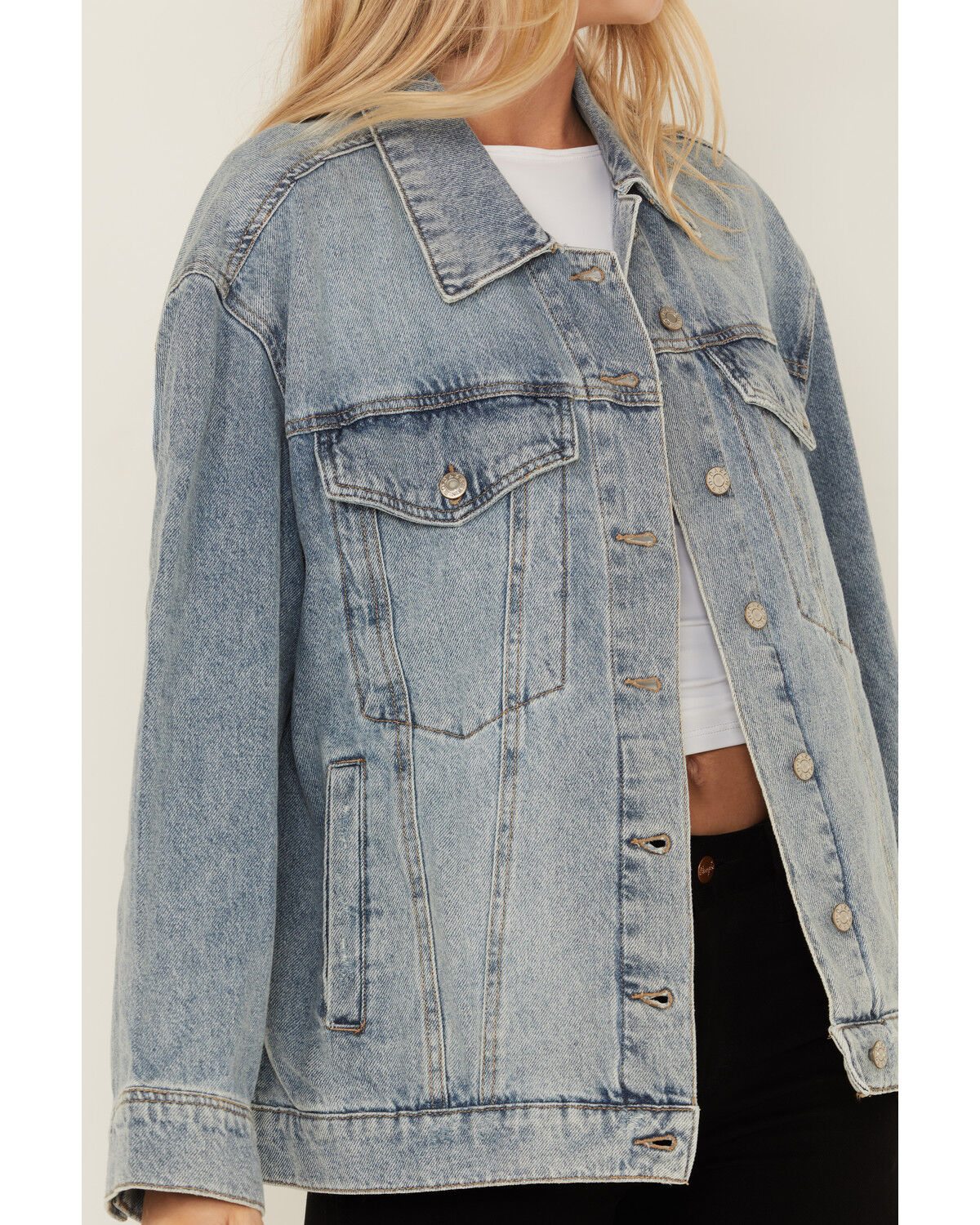 Daze Women's Later Medium Wash Denim Jacket
