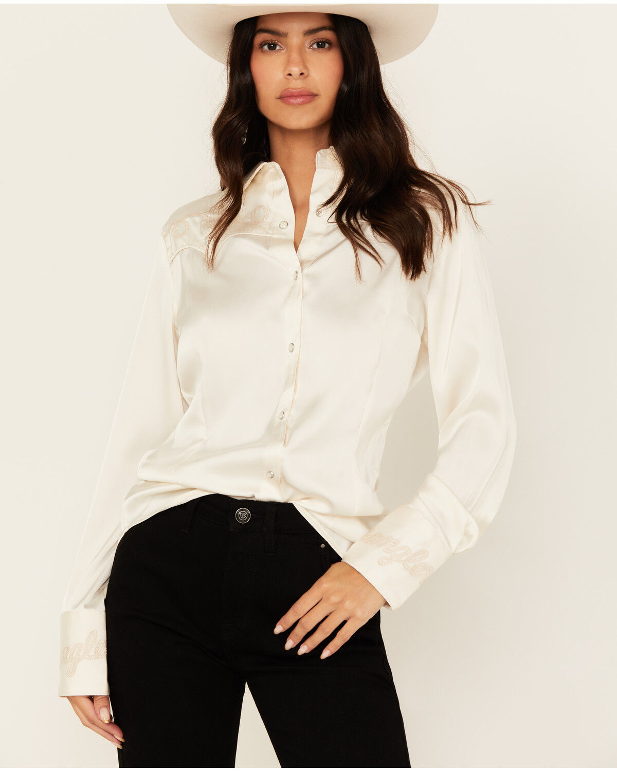Wrangler Women's Star Embroidered Long Sleeve Snap Western Shirt
