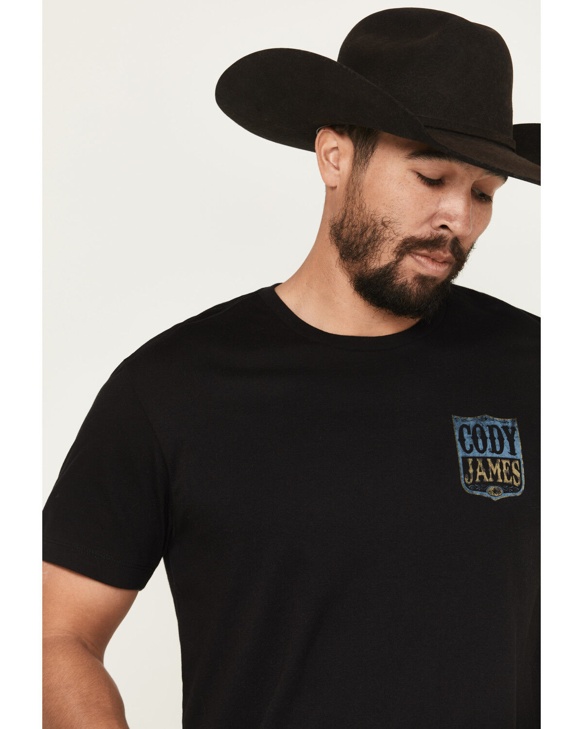 Cody James Men's Vintage Shield Short Sleeve Graphic T-Shirt