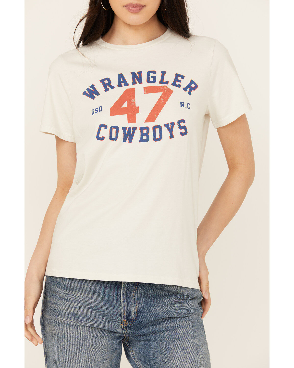 Wrangler Women's Modern Logo Short Sleeve Graphic Tee