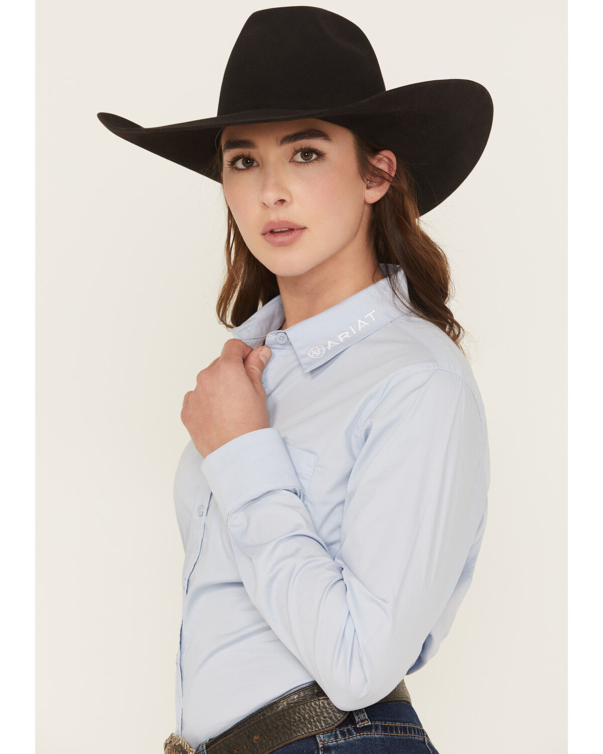 Ariat Women's Team Kirby Embroidered Long Sleeve Button-Down Stretch Western Shirt