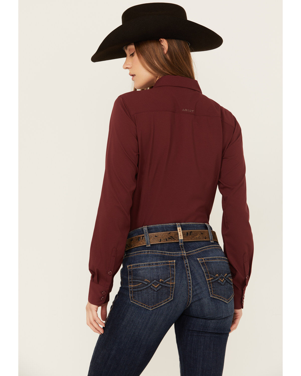 Ariat Women's Solid Long Sleeve Button-Down Performance Western Shirt