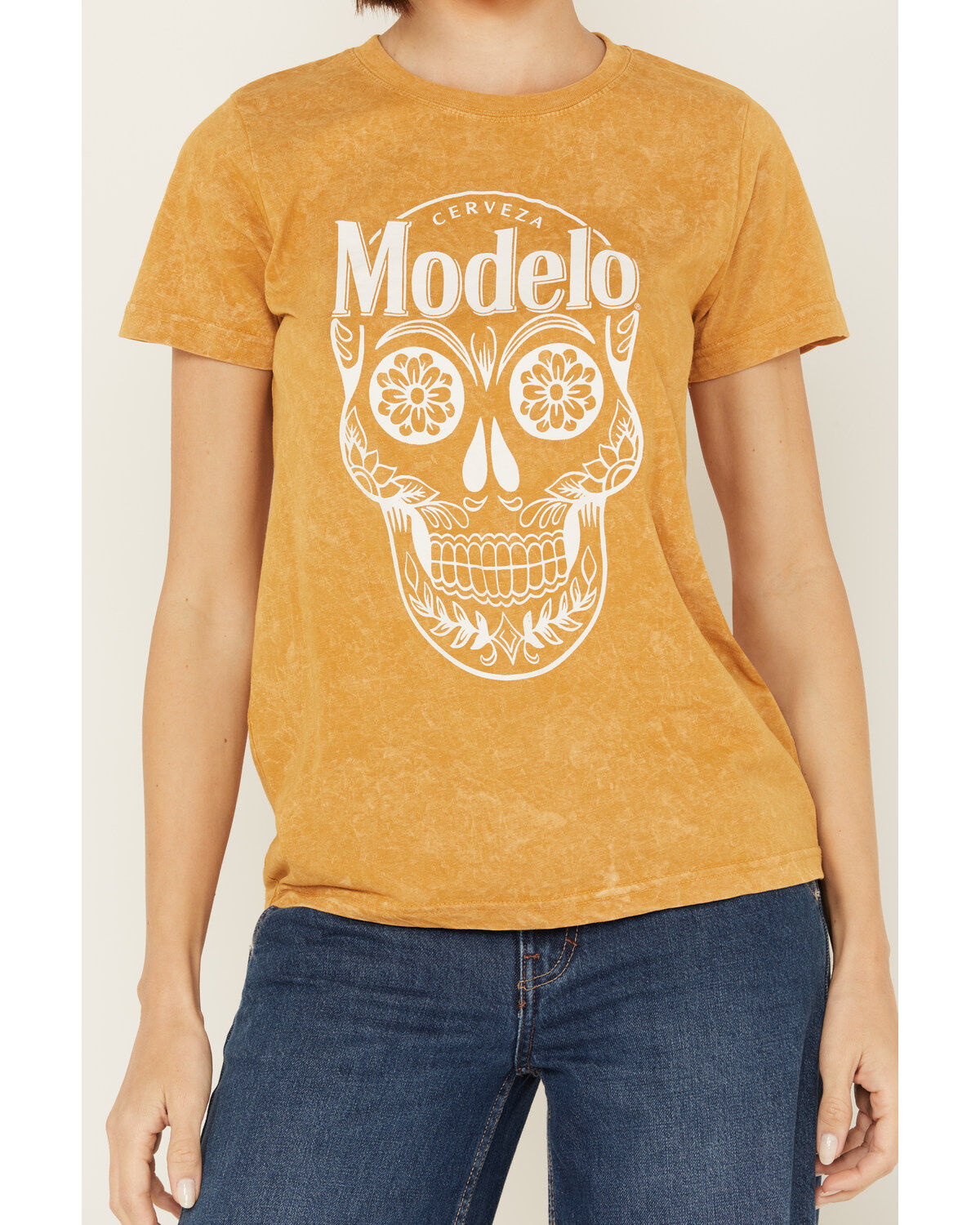 Modelo Women's Logo Skull Short Sleeve Graphic Tee
