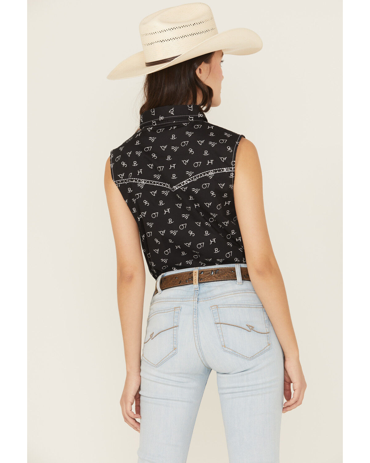 Cowgirl Hardware Women's Branded Print Sleeveless Rhinestone Snap Stretch Western Shirt