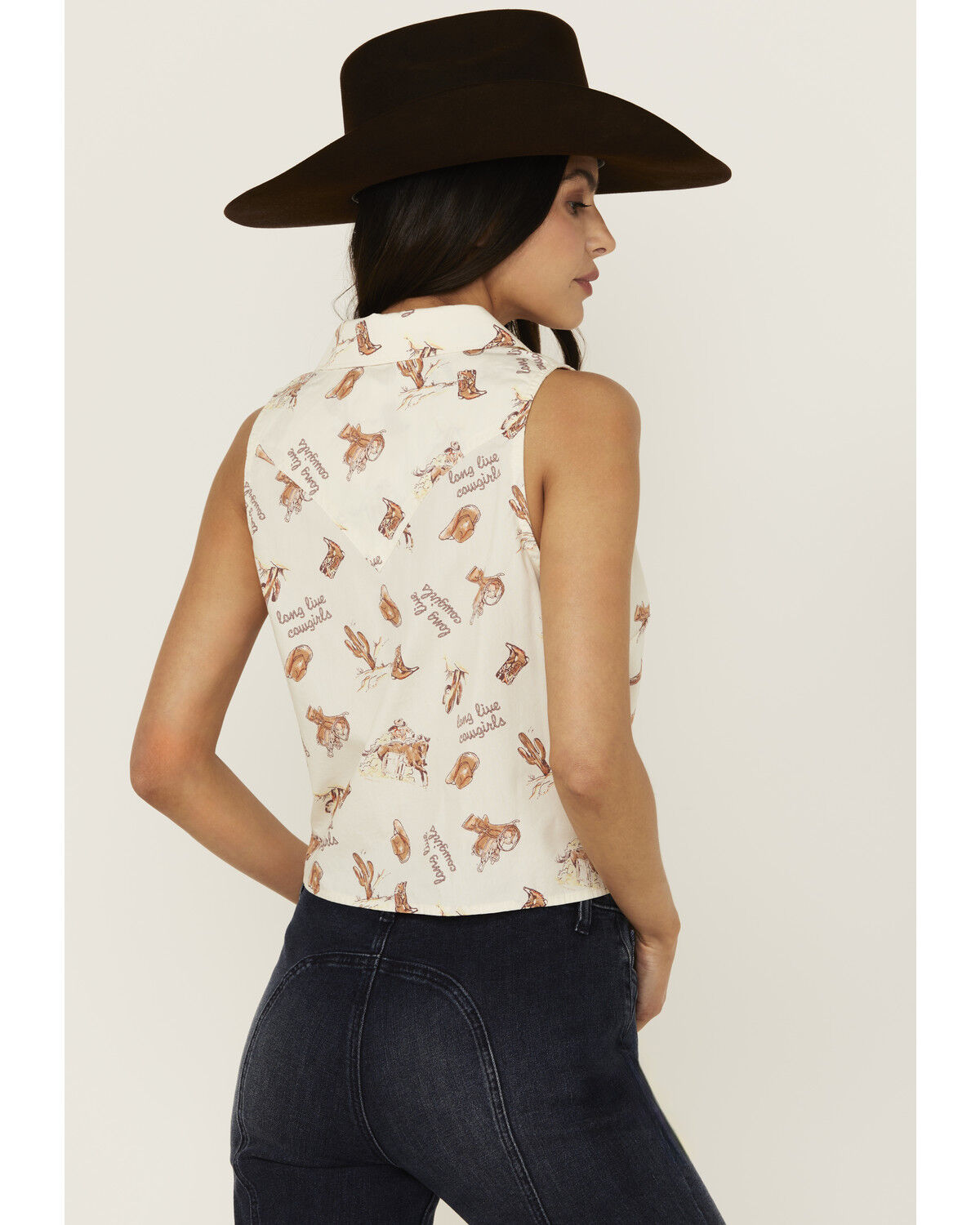 Wrangler Women's Conversation Print Sleeveless Tie-Front Shirt