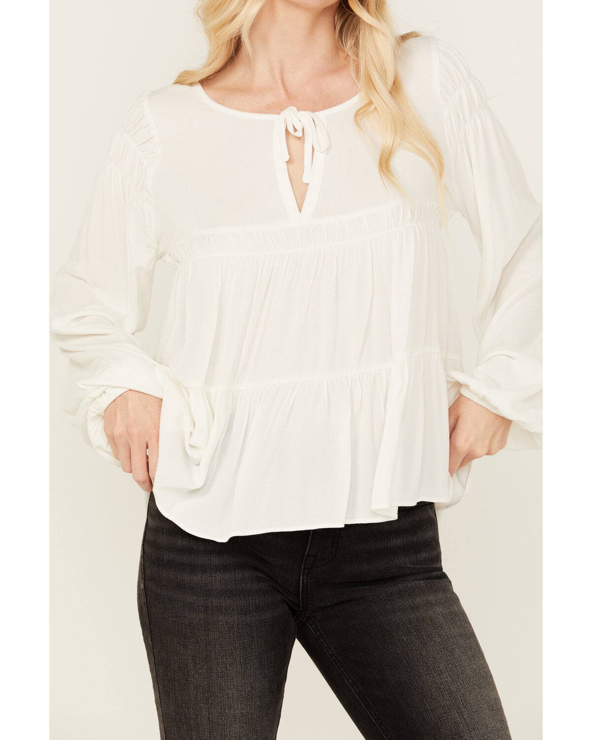 Cleo + Wolf Women's Tiered Flowy Tie Front Blouse