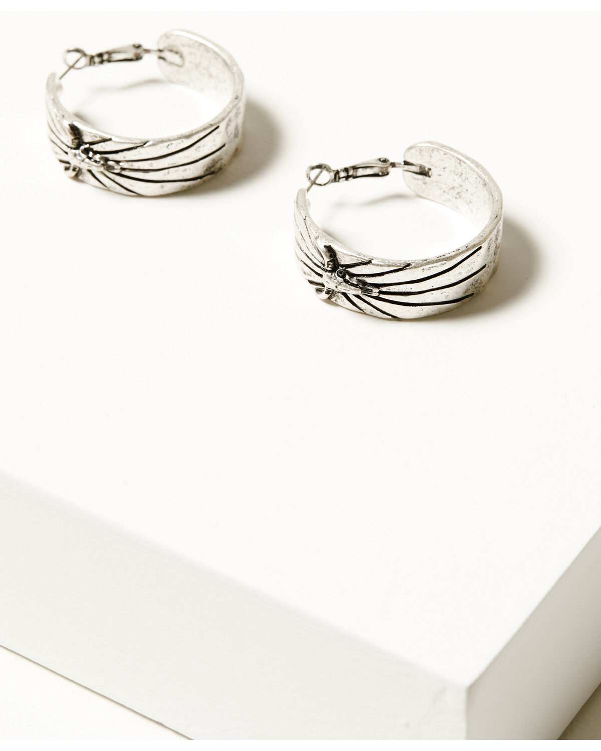 Idyllwind Women's Austin Steer Head Hoop Earrings