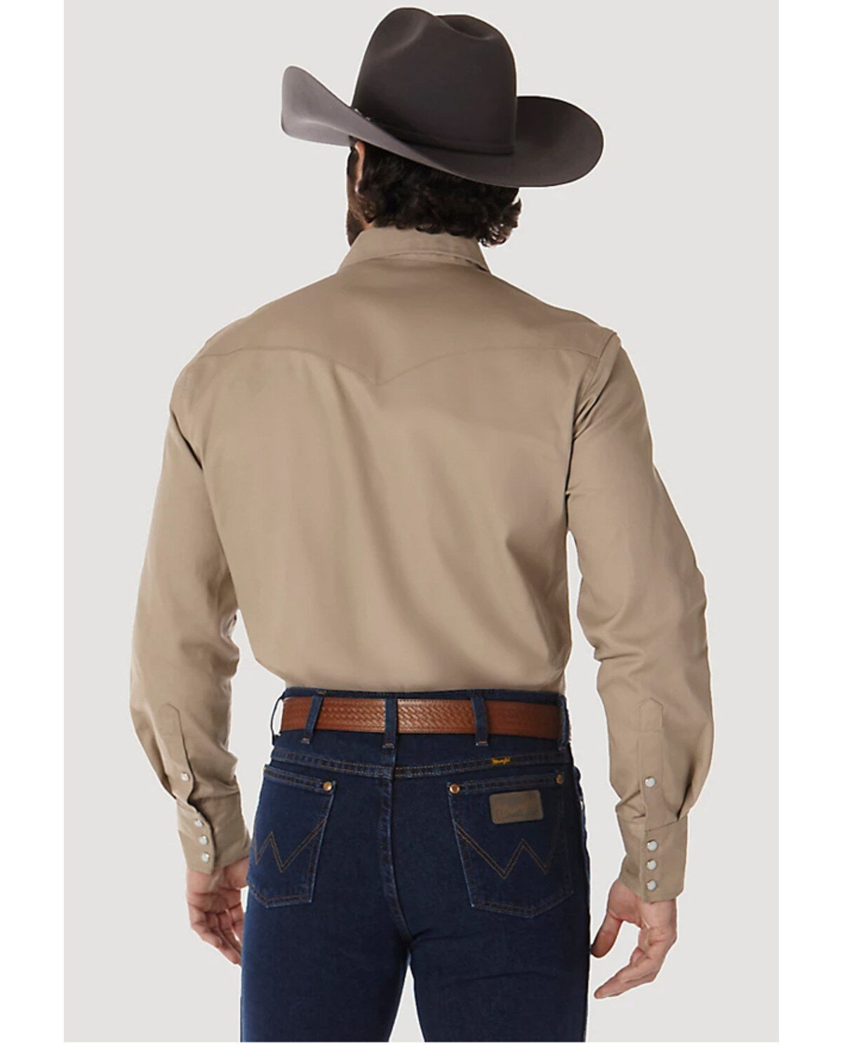 Wrangler Men's Solid Cowboy Cut Firm Finish Long Sleeve Work Shirt