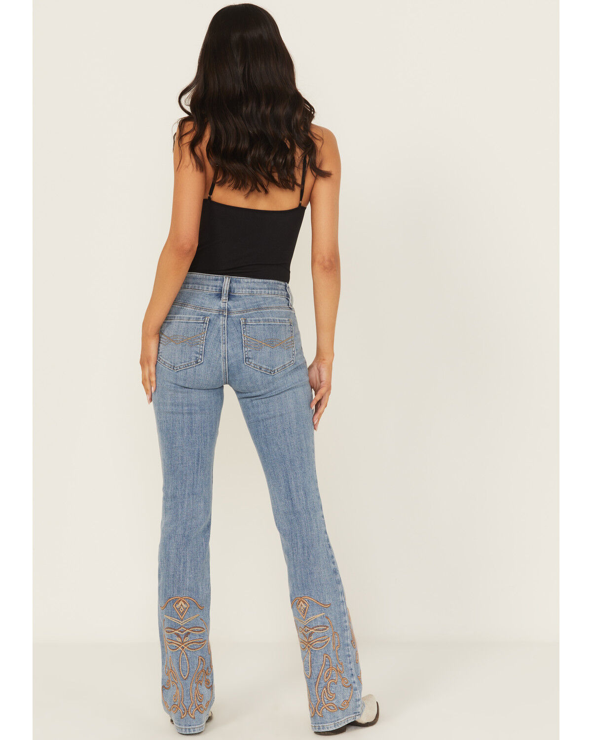 Idyllwind Women's Rebel Light Wash Mid Rise Boot Stitch Bootcut Super Stretch Denim Jeans