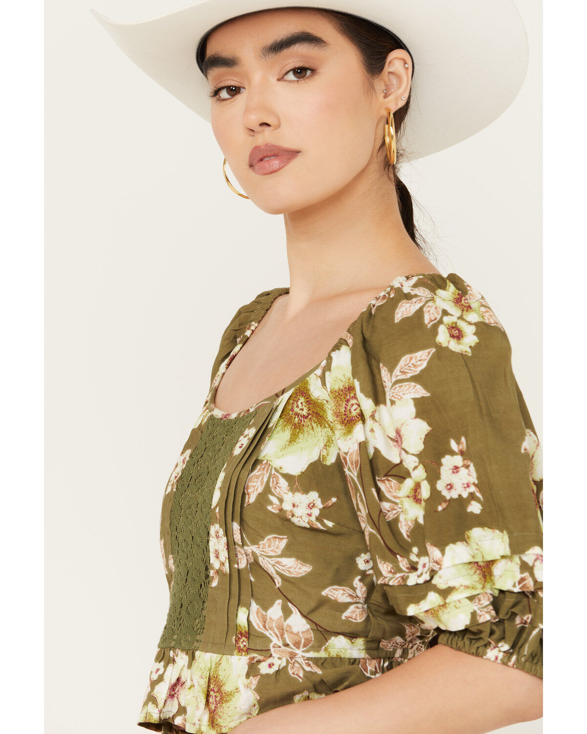 Band of the Free Women's Crochet Floral Print Top