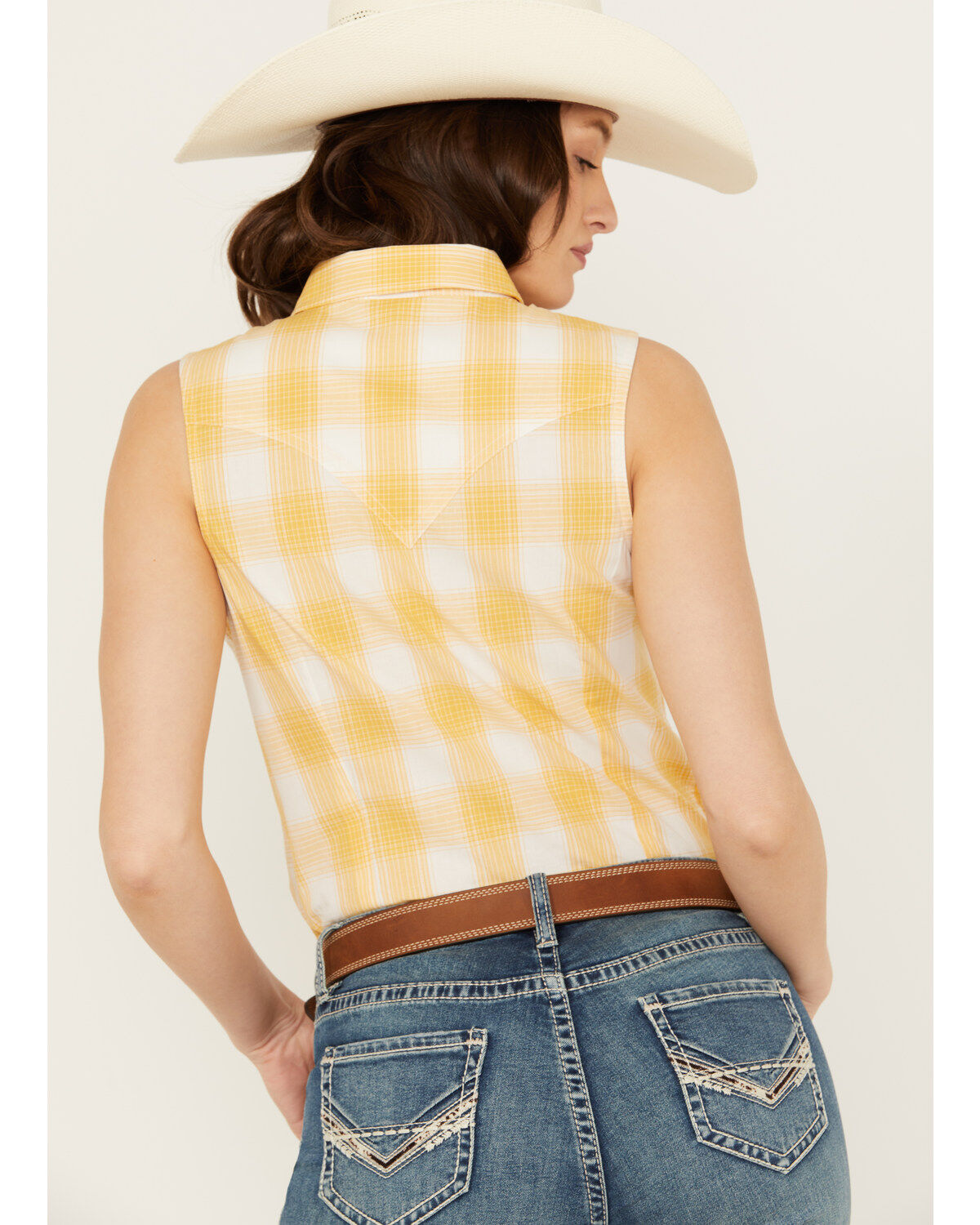 Wrangler Women's Gingham Sleeveless Snap Western Shirt