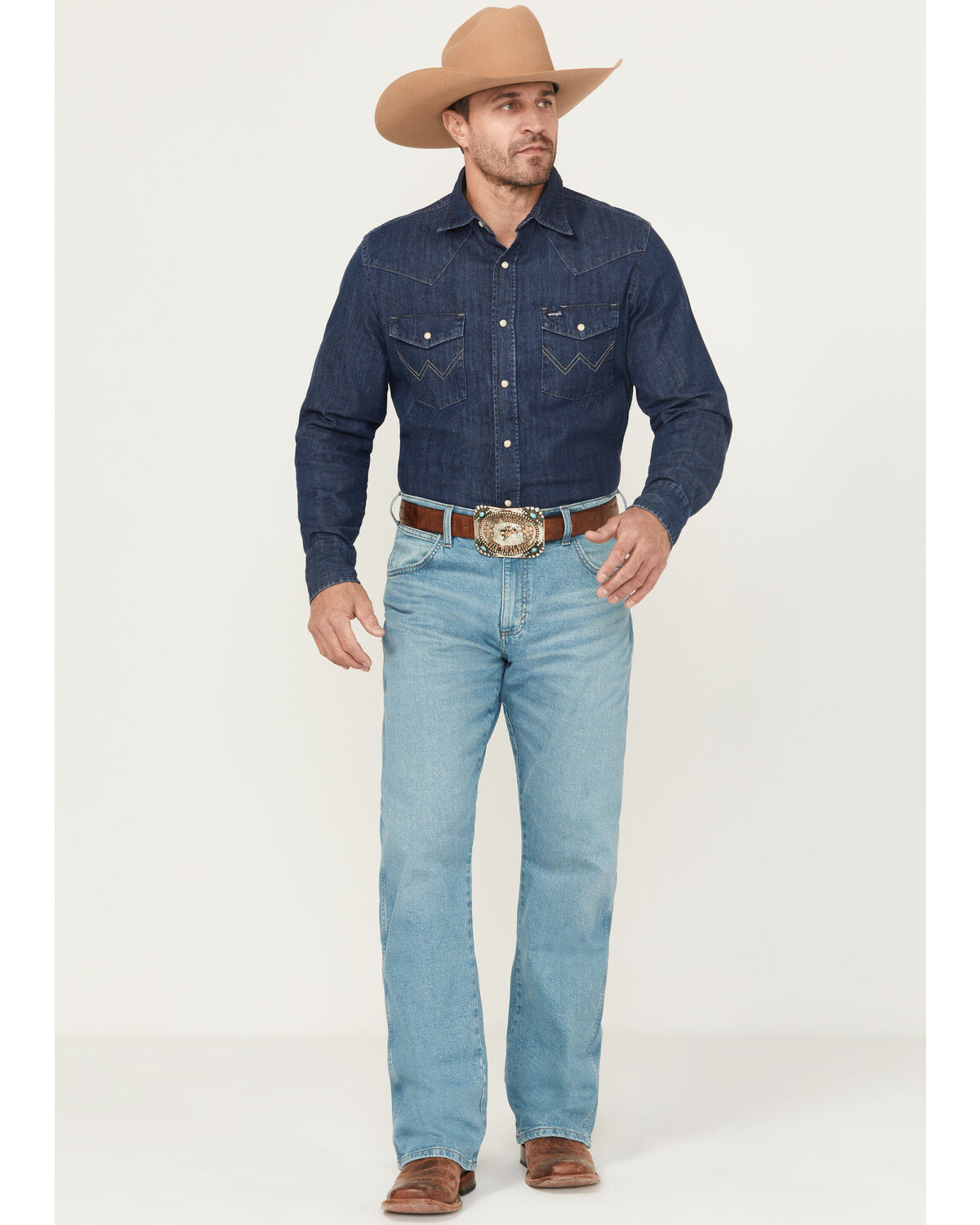 Wrangler Men's Retro Medium Washed Relaxed Fit Bootcut Stretch Denim Jeans