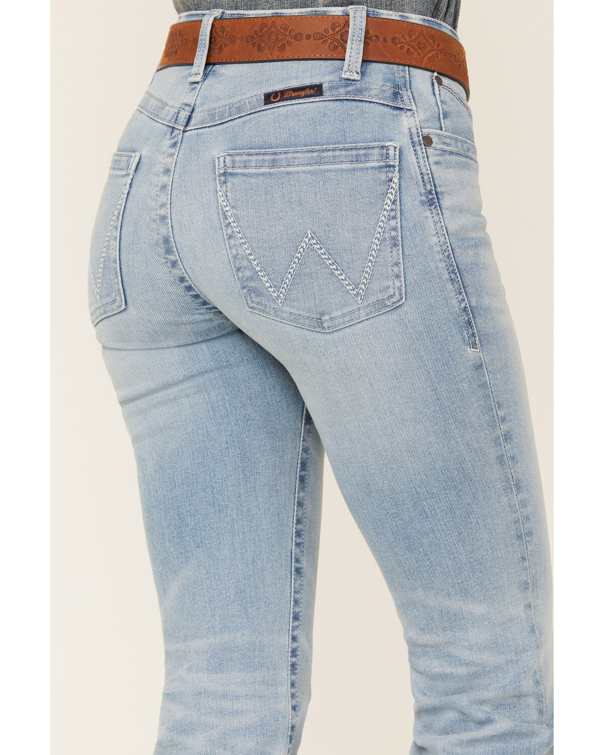 Wrangler Women's Light Wash Mid Rise Willow Diane Ultimate Riding Straight Jeans