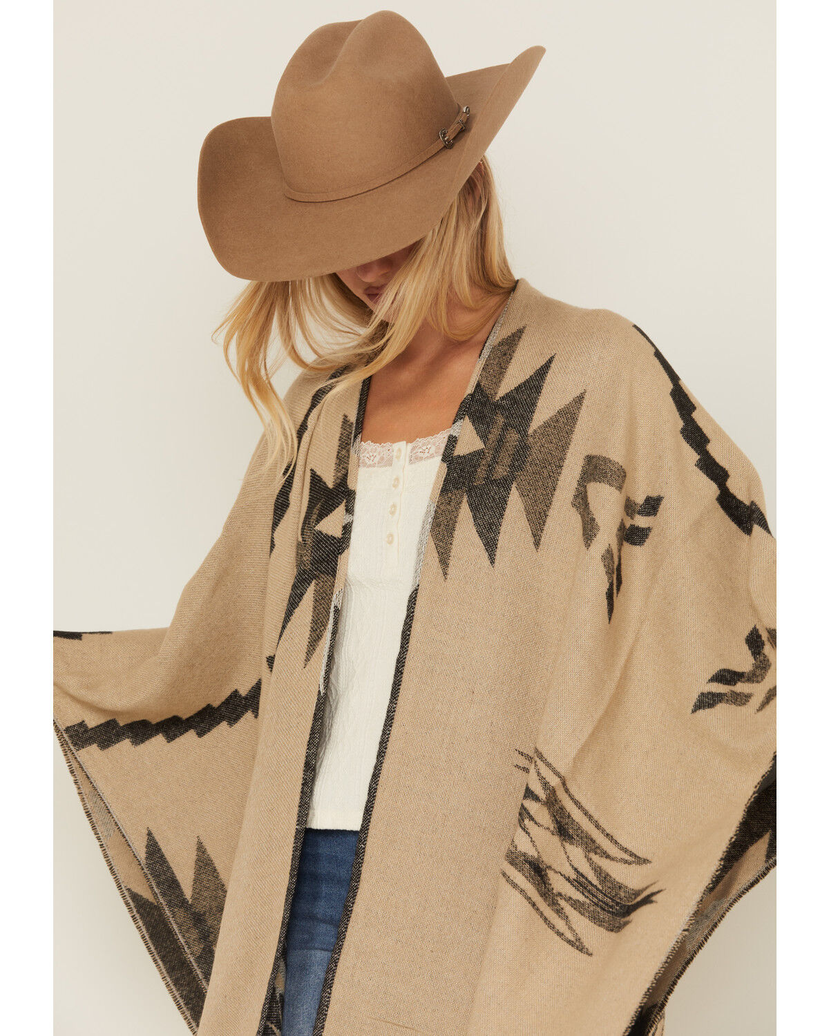 Idyllwind Women's Waterford Southwestern Print Fringe Shawl