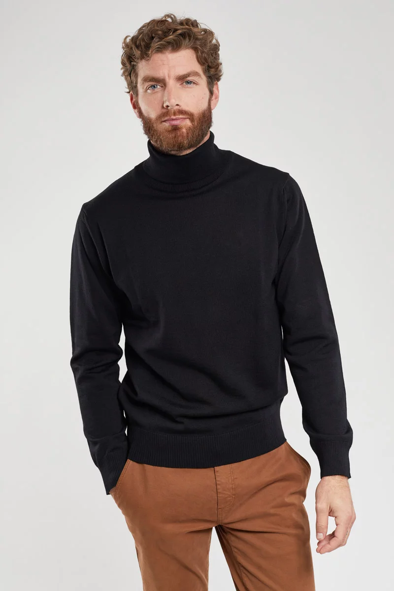 Pull col roulé