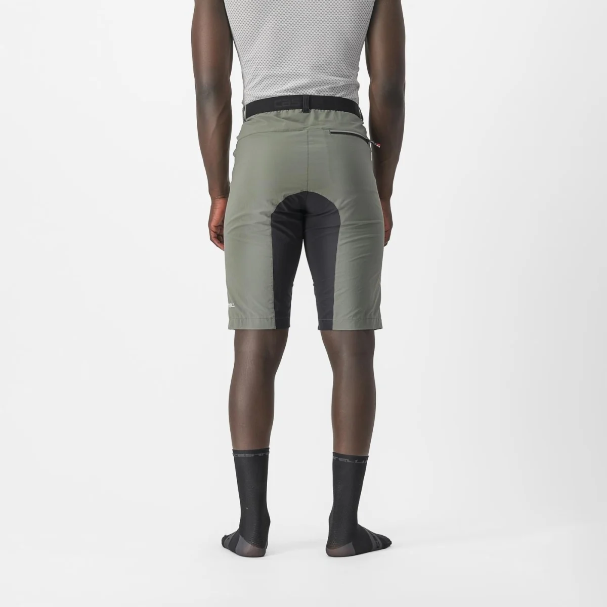 UNLIMITED BAGGY SHORT