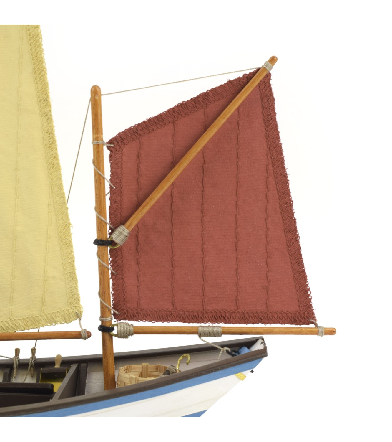 Doris Saint-Malo. 1:20 Wooden Model Fishing Boat Kit