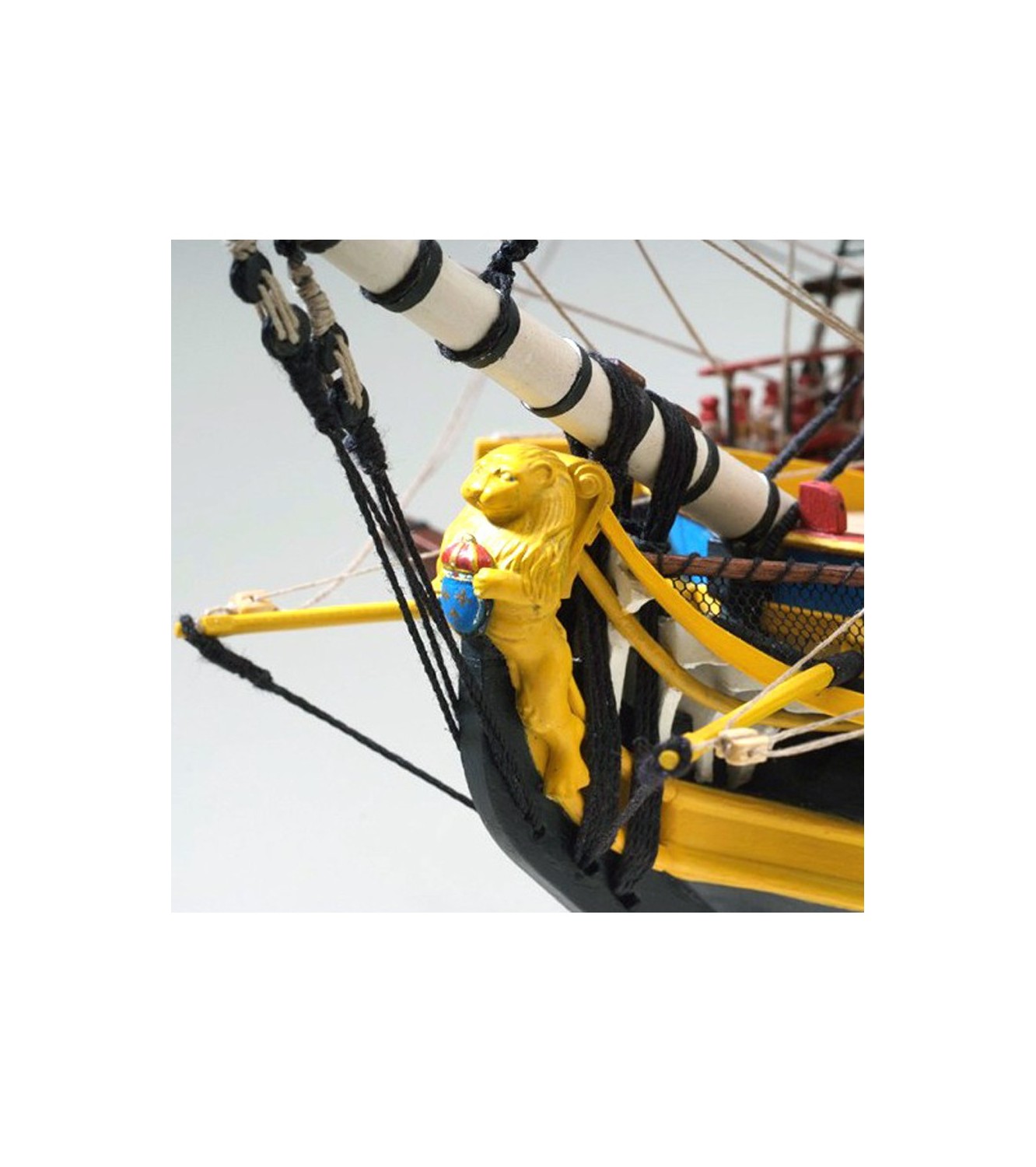 Frigate Hermione La Fayette. 1:89 Wooden Model Ship Kit