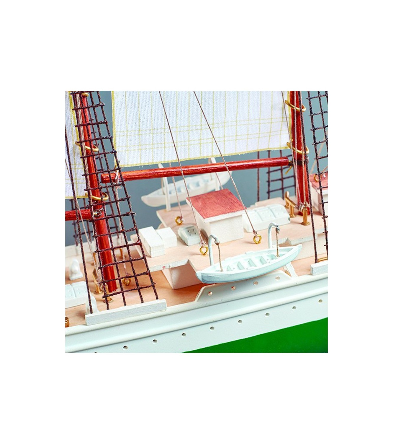 Training Ship Juan Sebastián Elcano & Esmeralda. 1:250 Wooden and Plastic Model Ship Kit
