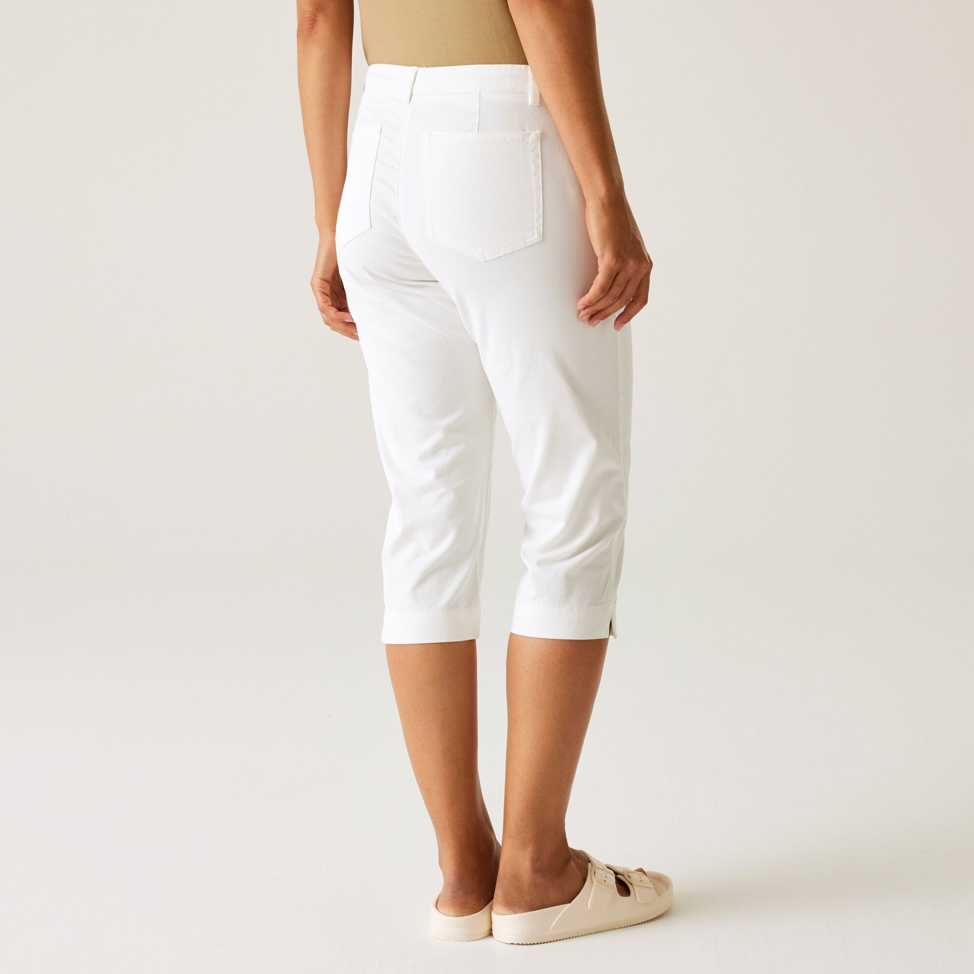 Women's Bayletta Capri Trousers | White