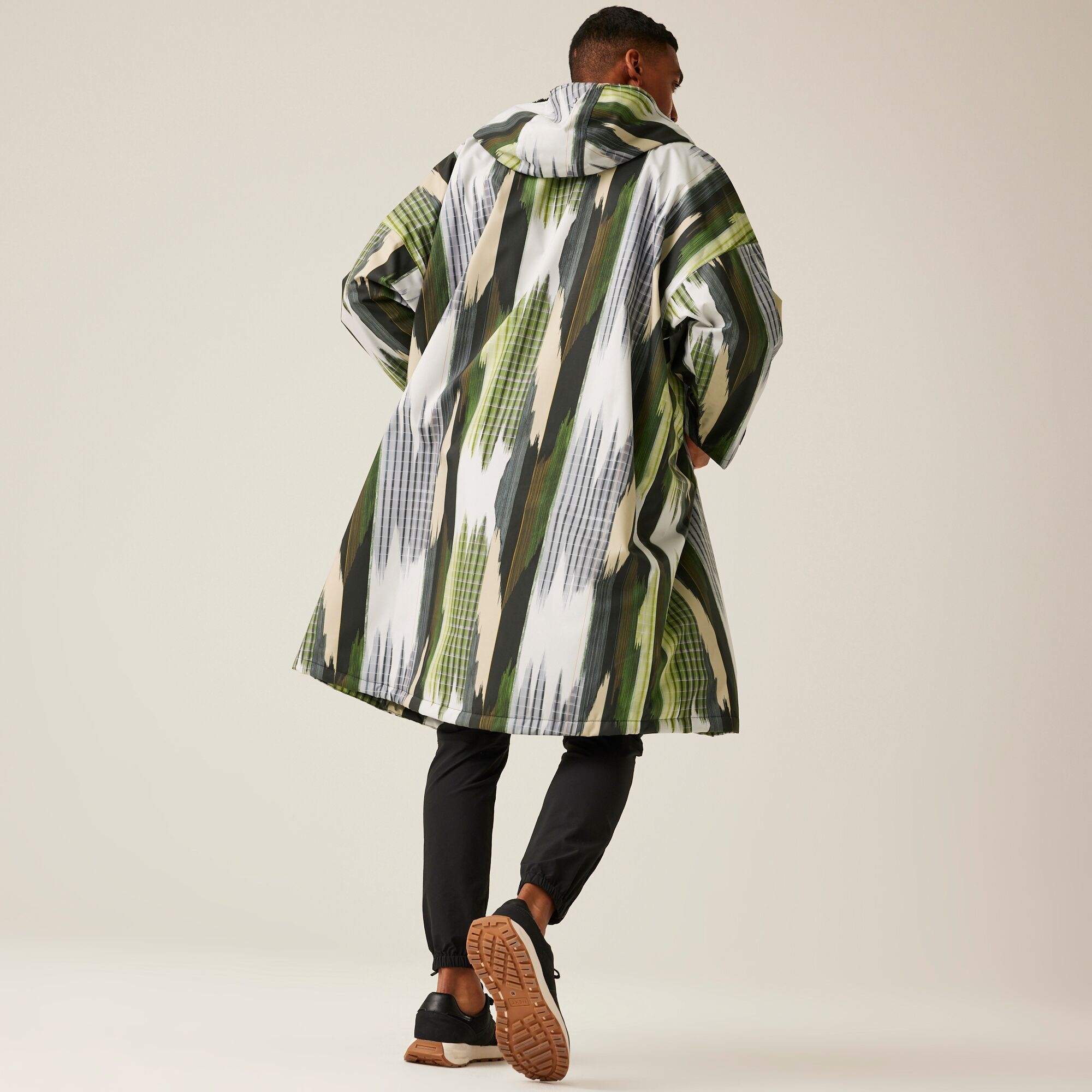 Christian Lacroix - Unisex Lebosc Changing Robe | Kimono Print