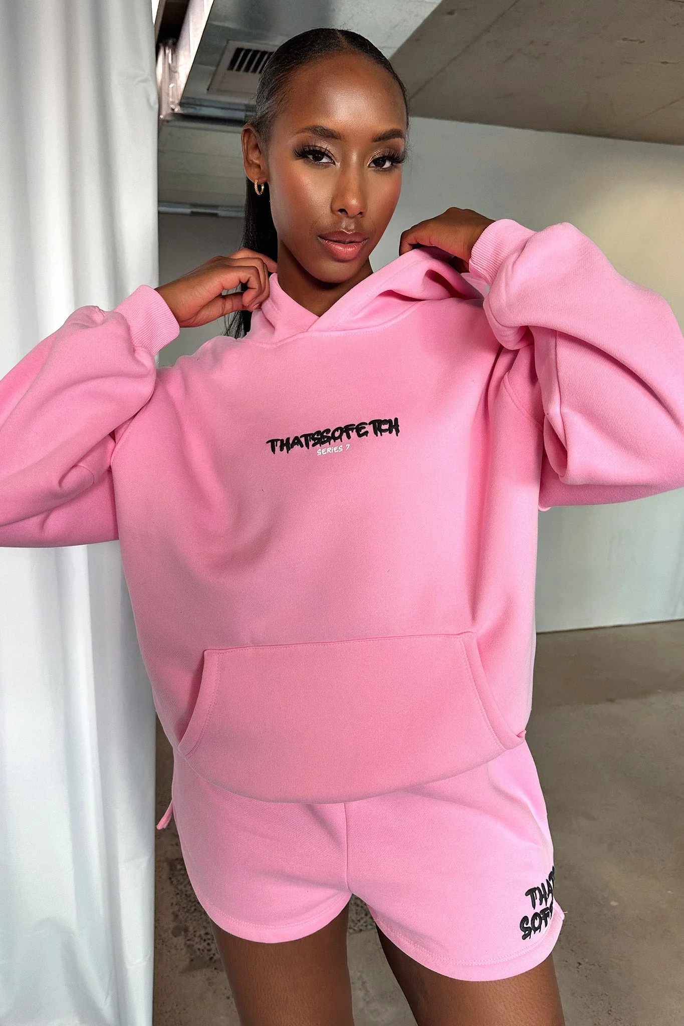 Series 7 Hoodie - Pink
