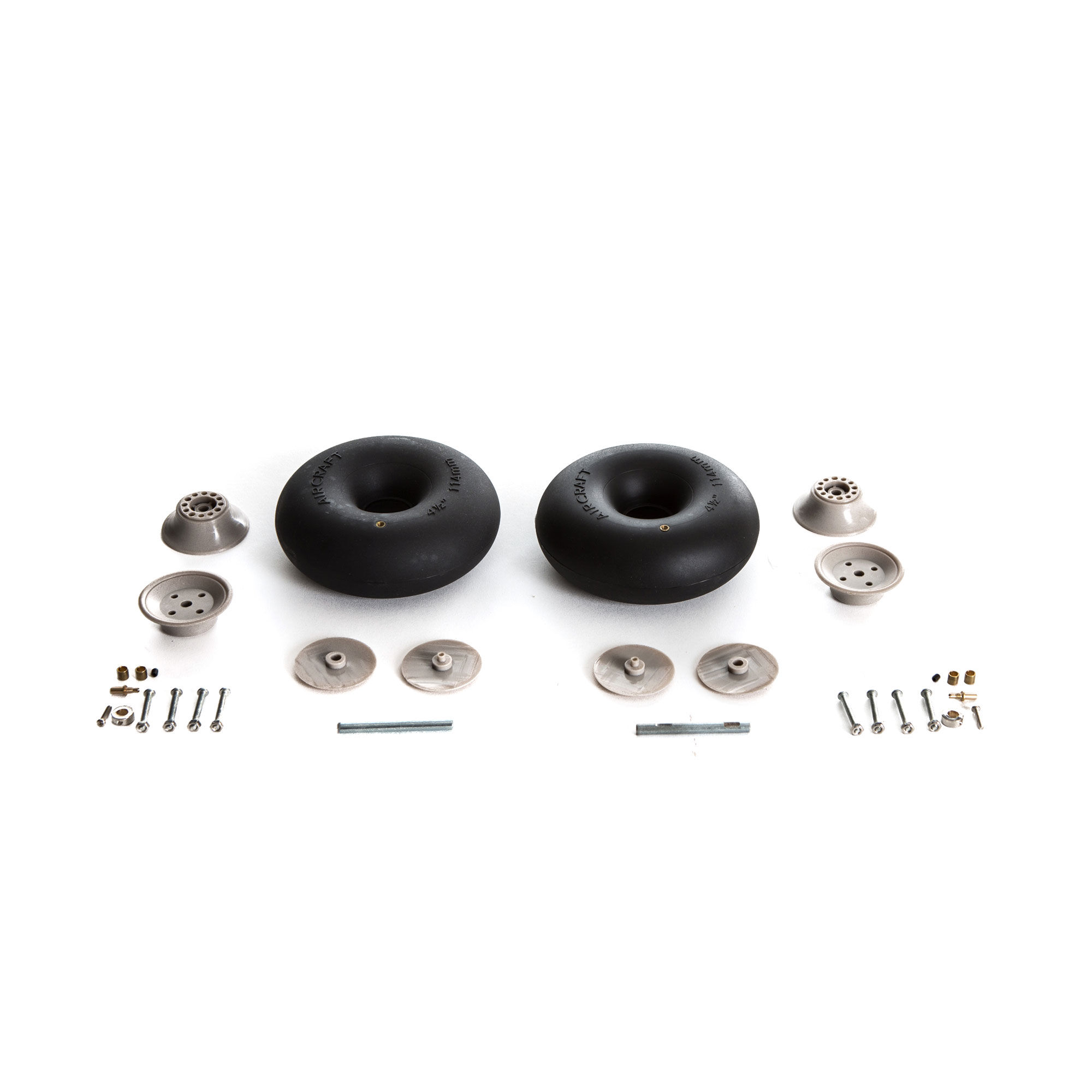 Hangar 9 4.5" Wheels: Carbon Cub 15cc