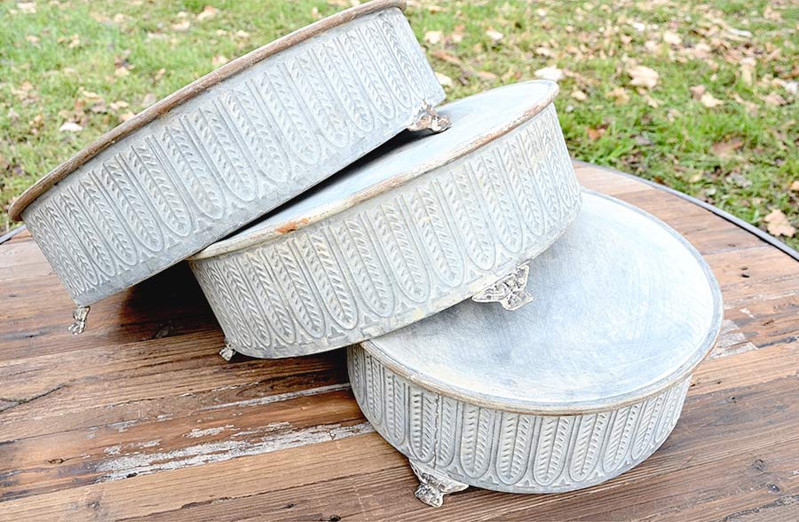 Distressed Metal Round Risers, Set of 3