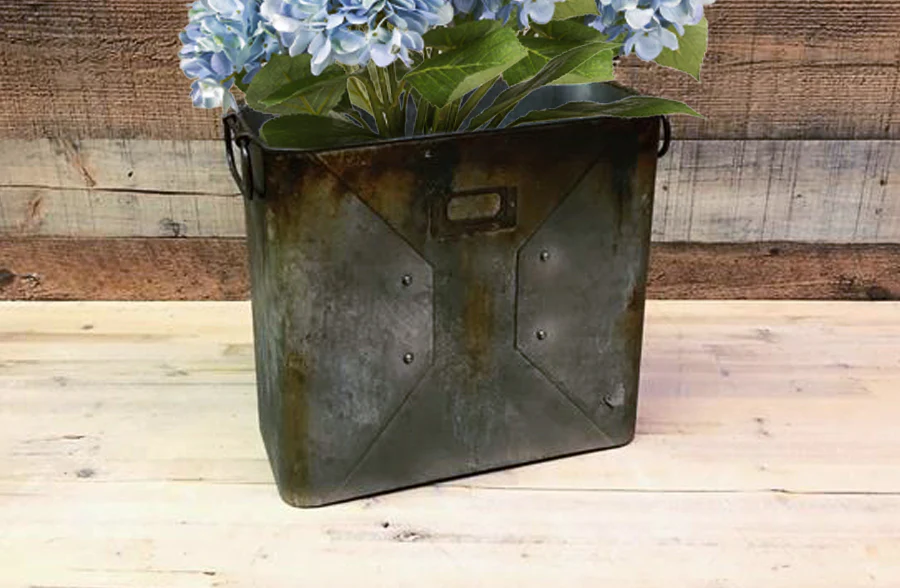 Galvanized Metal Rusted Flower Bucket